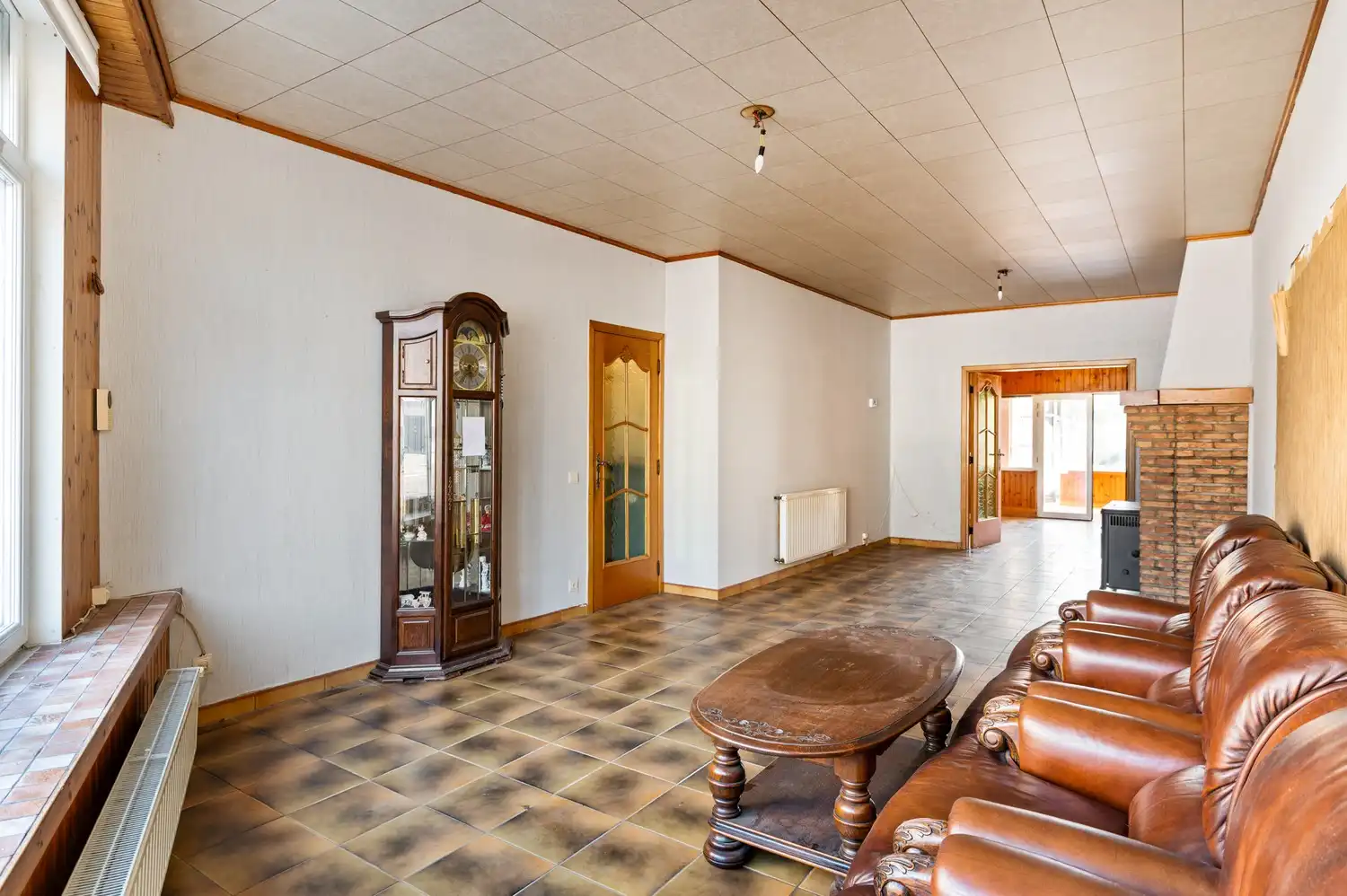 Te renoveren woning met potentieel op toplocatie in Brasschaat foto 3