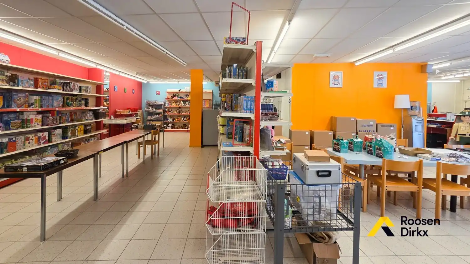 Handelspand met 254m² met hoge zichtbaarheid en unieke ligging in hartje Bree foto 10