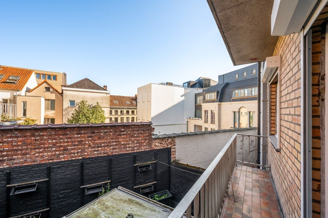 Instapklaar 2-slaapkamer appartement op toplocatie foto 19