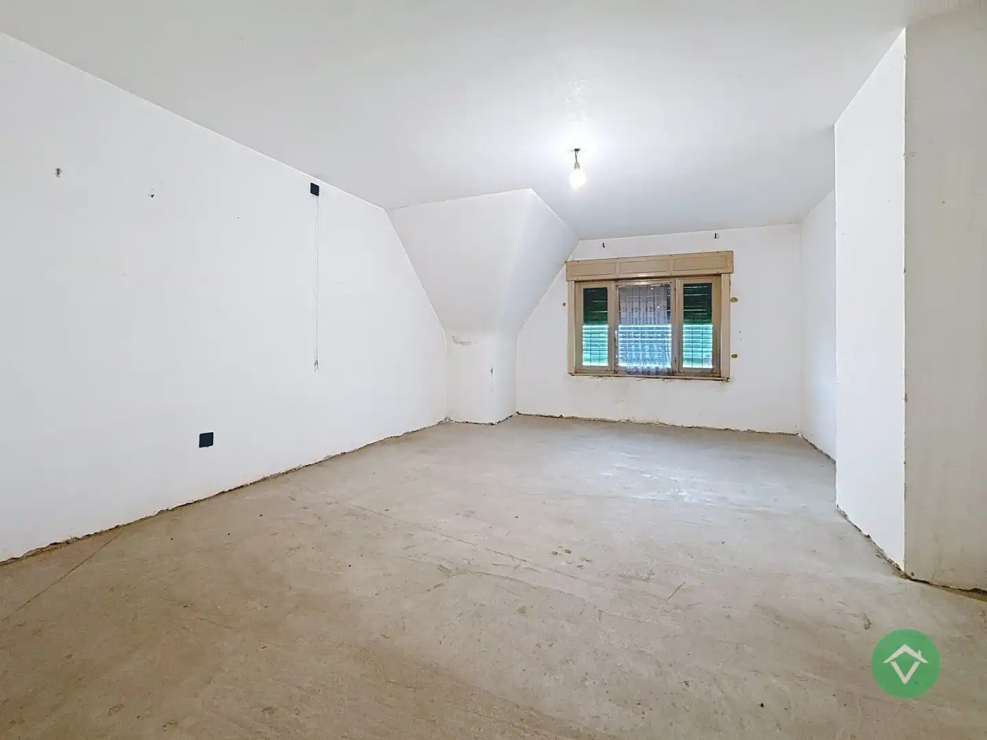 Alleenstaande woning met vergezichten te Zwevezele foto 19