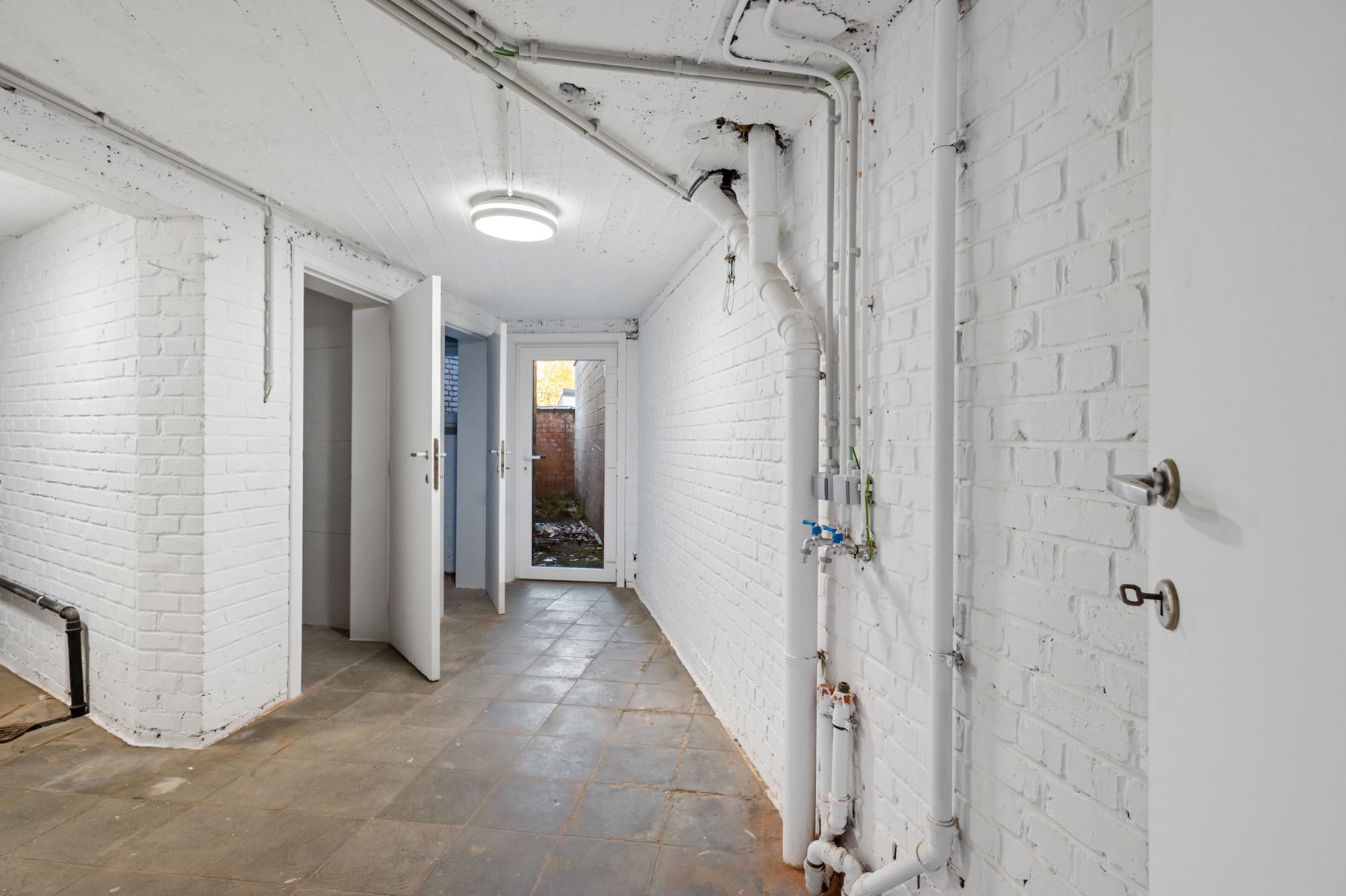 Gerenoveerd appartement te Merchtem! foto 23