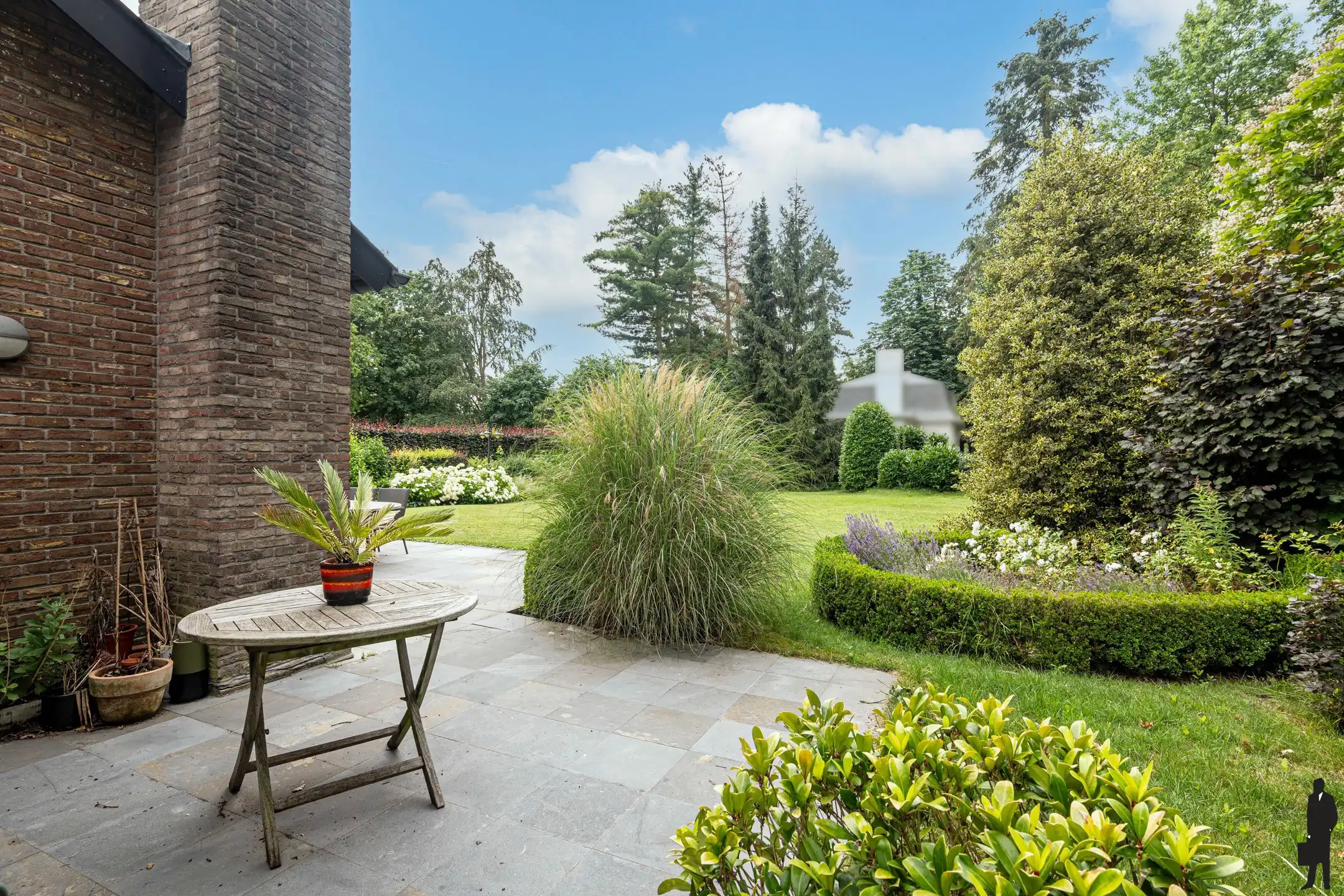 Split-levelwoning op een zonnig perceel van ca. 1.443 m² foto 20