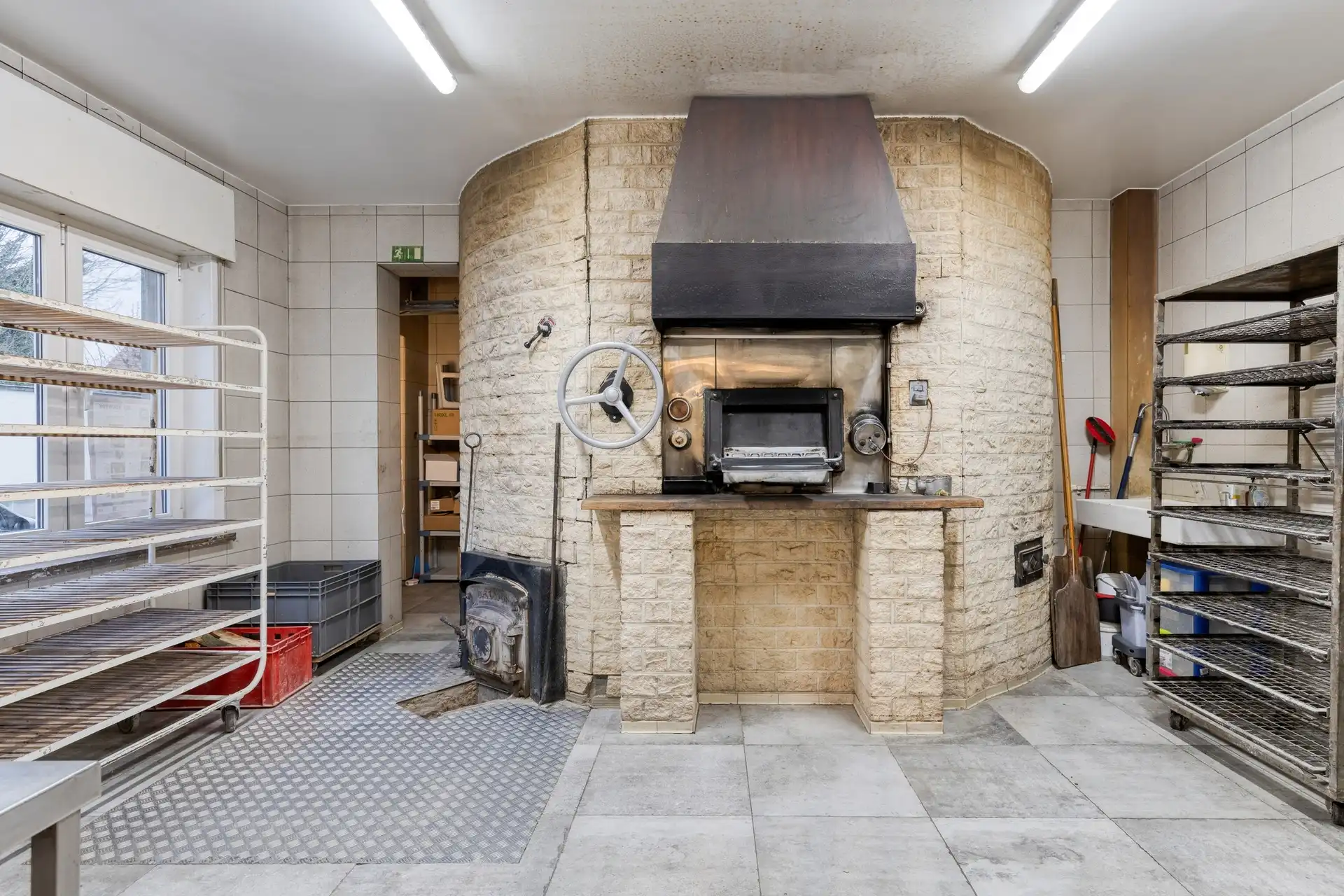 Veelzijdig handelspand met woonst te koop in Vilvoorde centrum foto 7