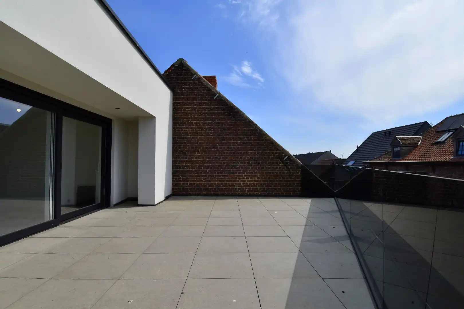 Penthouse te koop met 3 slaapkamers en ruim terras in Helkijn foto 12