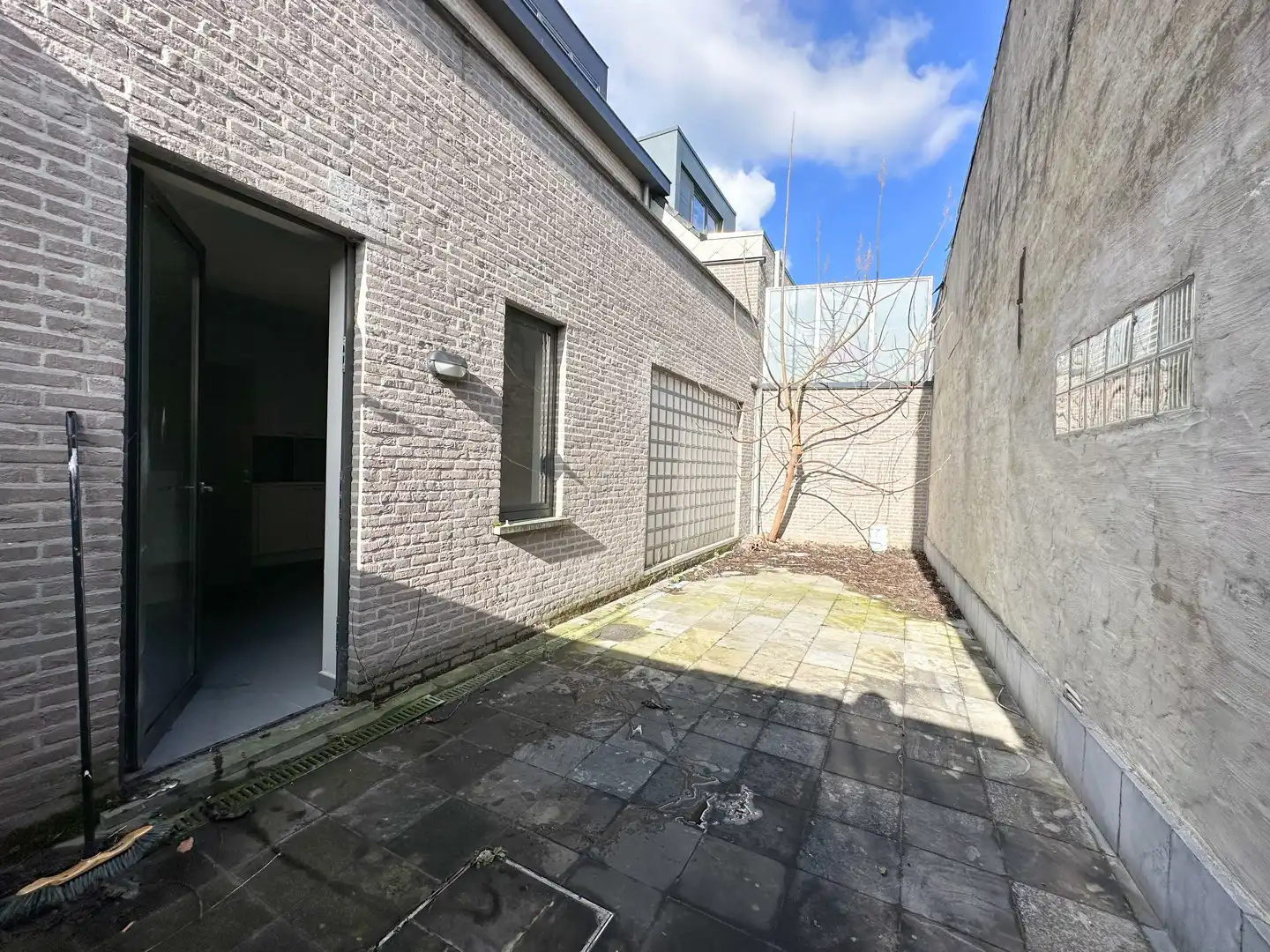 Uitstekend gelegen gelijkvloerse handelsruimte met maximale zichtbaarheid foto 9