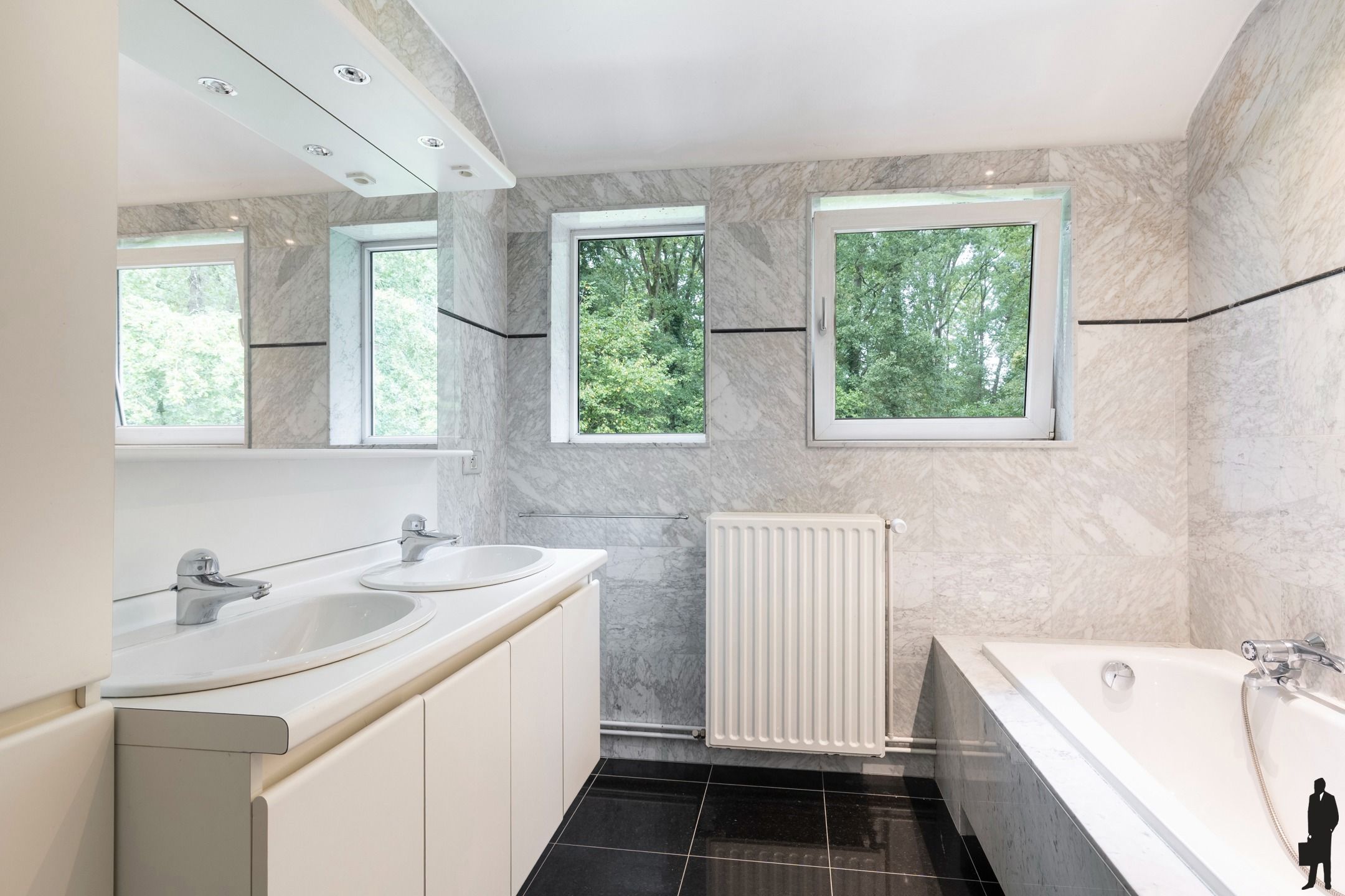 Rietgedekte villa op ca. 3.350 m² met optimale privacy foto 23