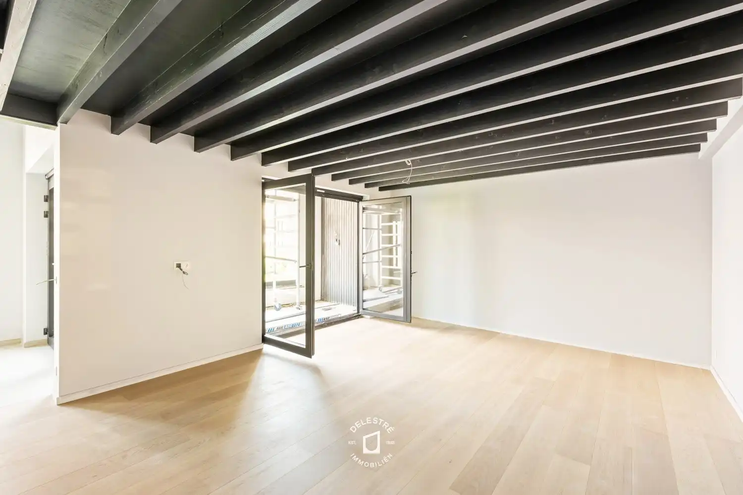 Exclusieve quasi-nieuwbouw 130 m² met privatieve lift en panoramisch uitzicht op de Grote Markt foto 8
