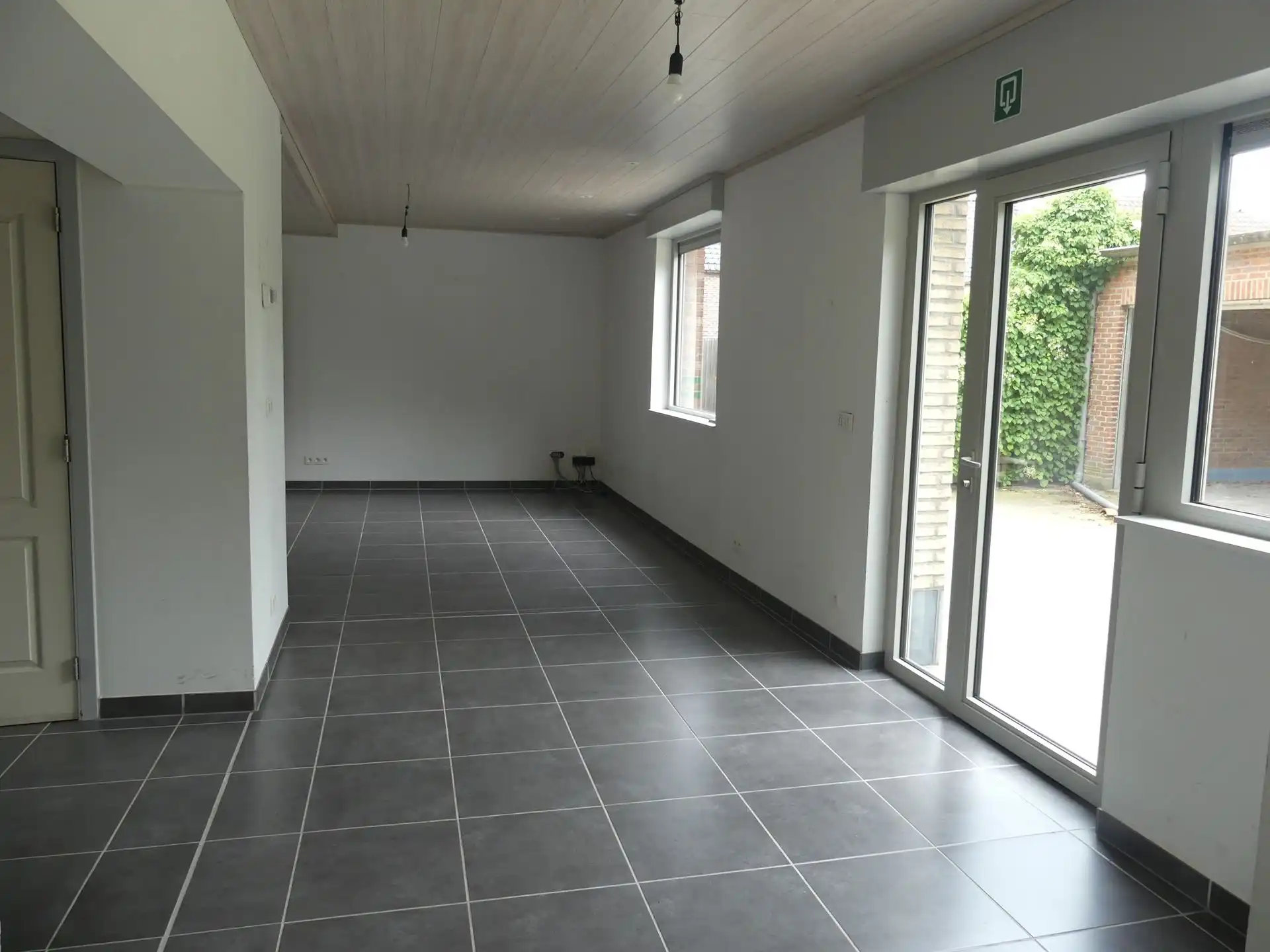 Instapklare gezinswoning met 3 slaapkamers en garage! foto 4