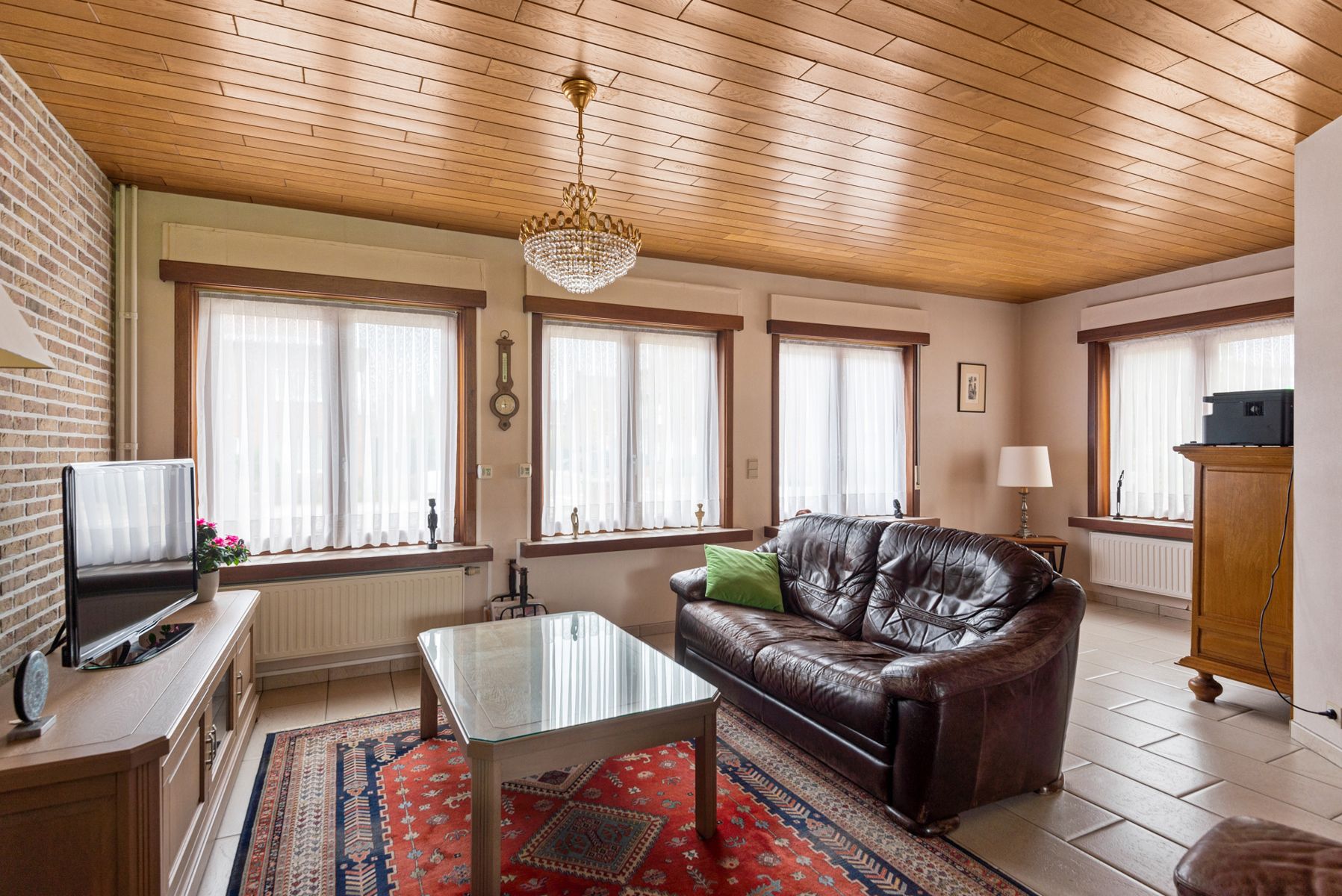 Kom de ruimte ontdekken in en achter deze halfopen bebouwing foto 14