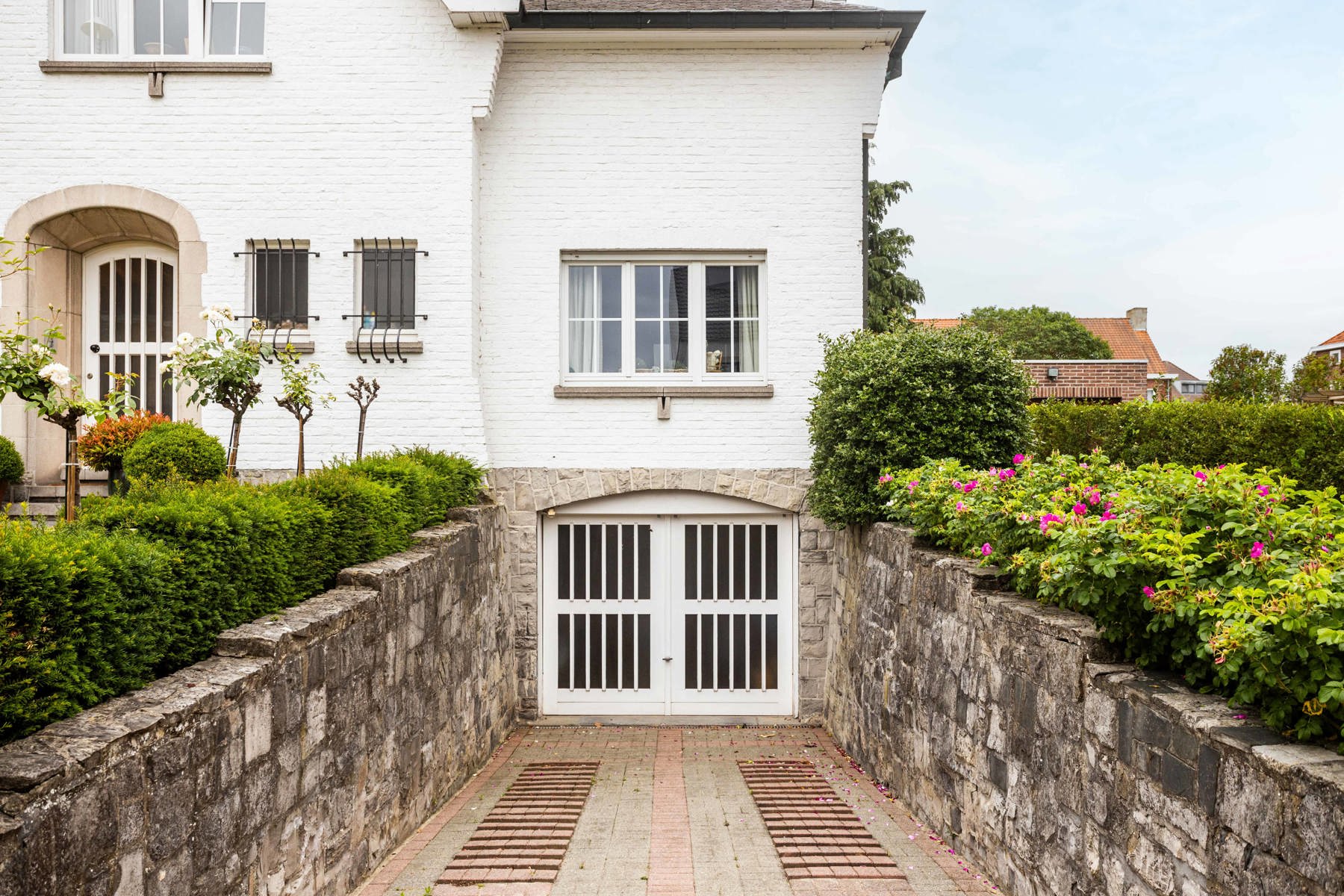 Riante Villa met 5 slpk en praktijkruimte op 1100m² foto 4