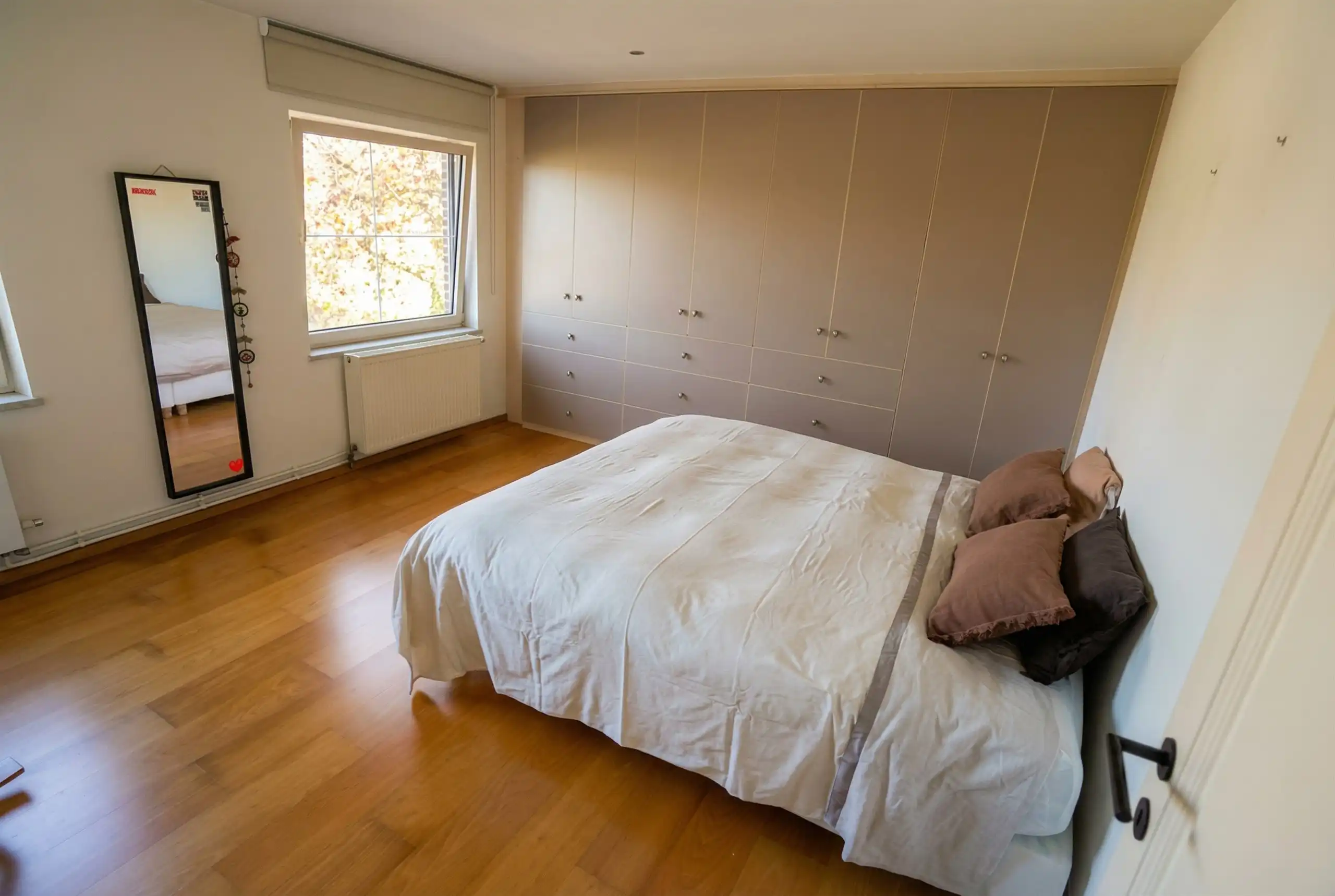 Droomvilla met zwembad op 1391 m² - 4 slaapkamers en bureel foto 18