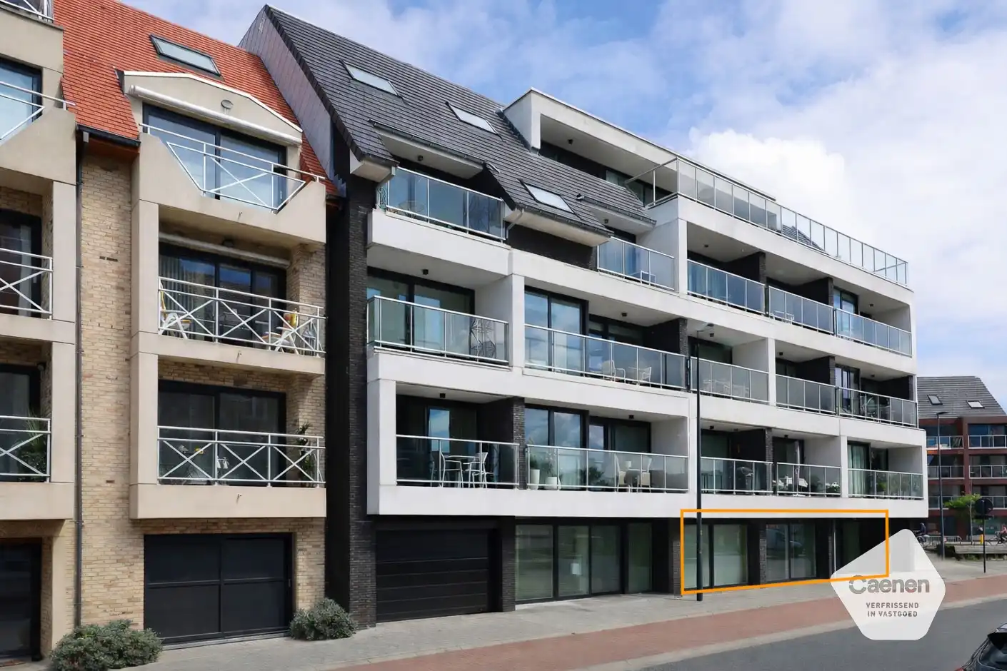 Modern pareltje in centrum Westende-Dorp – 2 slpk app. met terras foto {{pictureIndex}}