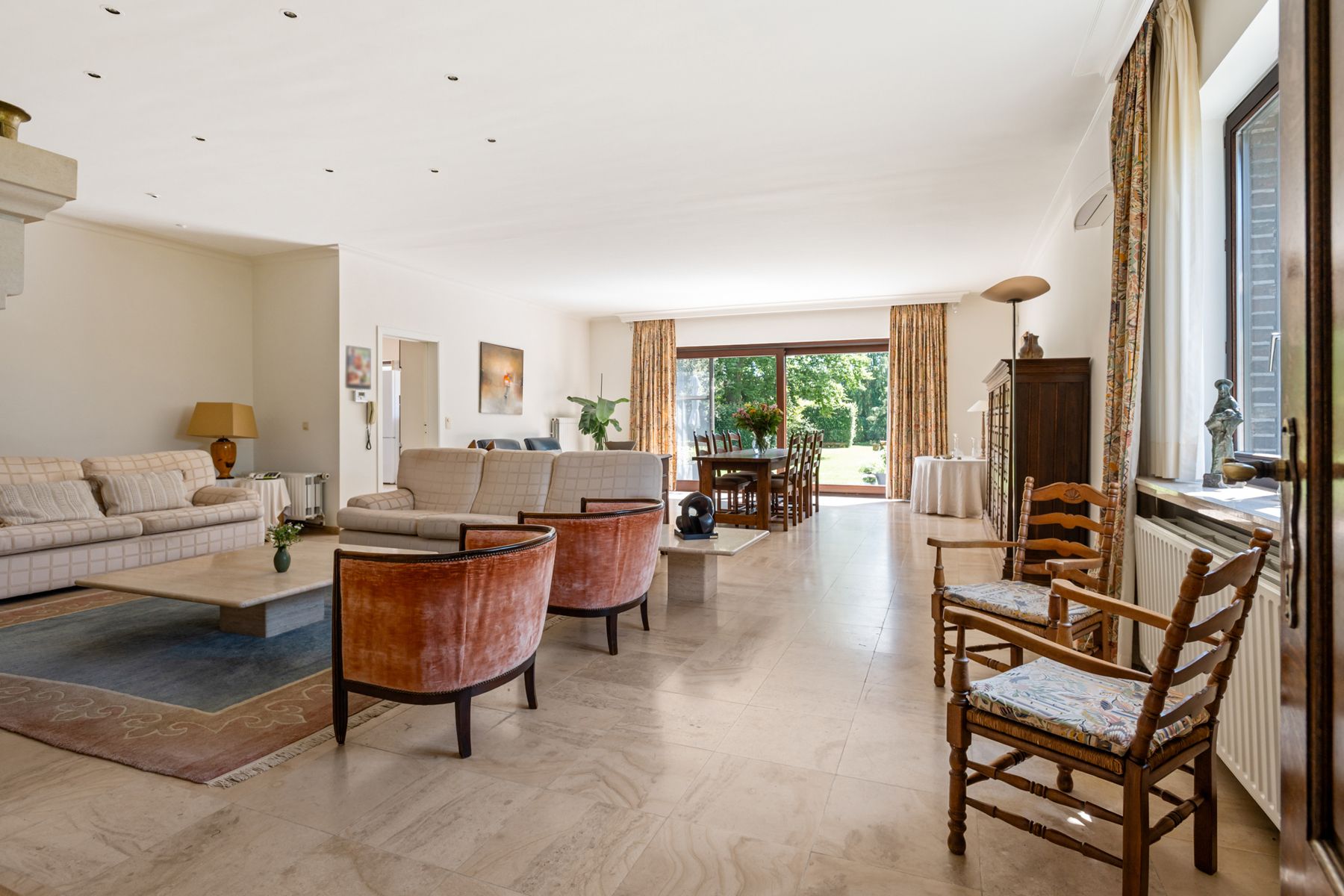 Ruime villa met praktijkruimte in rustige doodlopende straat. foto 6