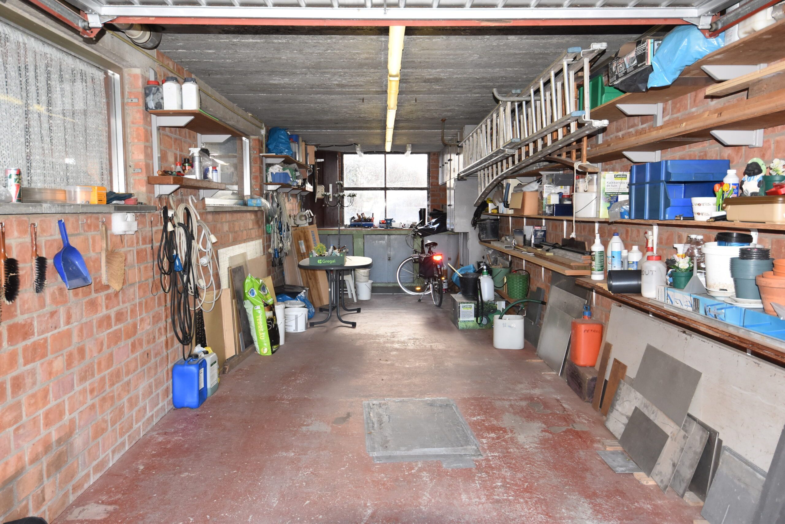 Halfopen bebouwing met 3 slaapkamers en garage. foto 19