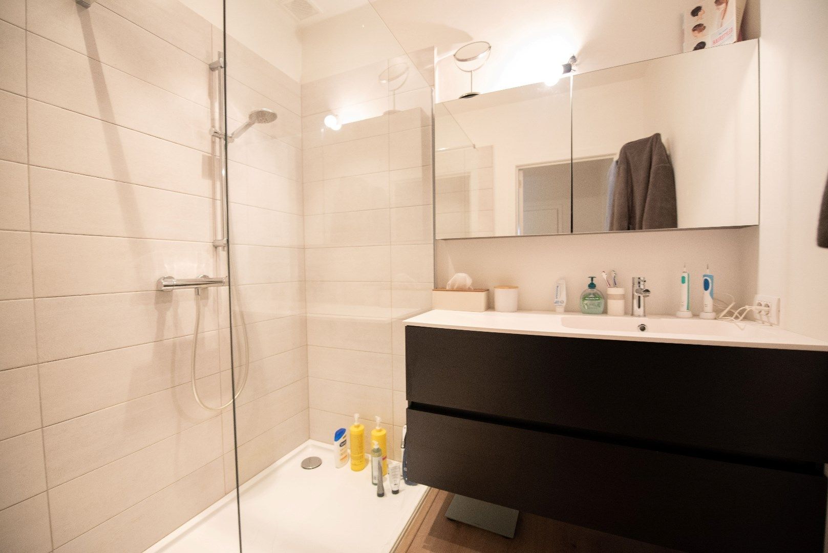 Recent appartement met 2 slaapkamers TE HUUR in Waregem! foto 9