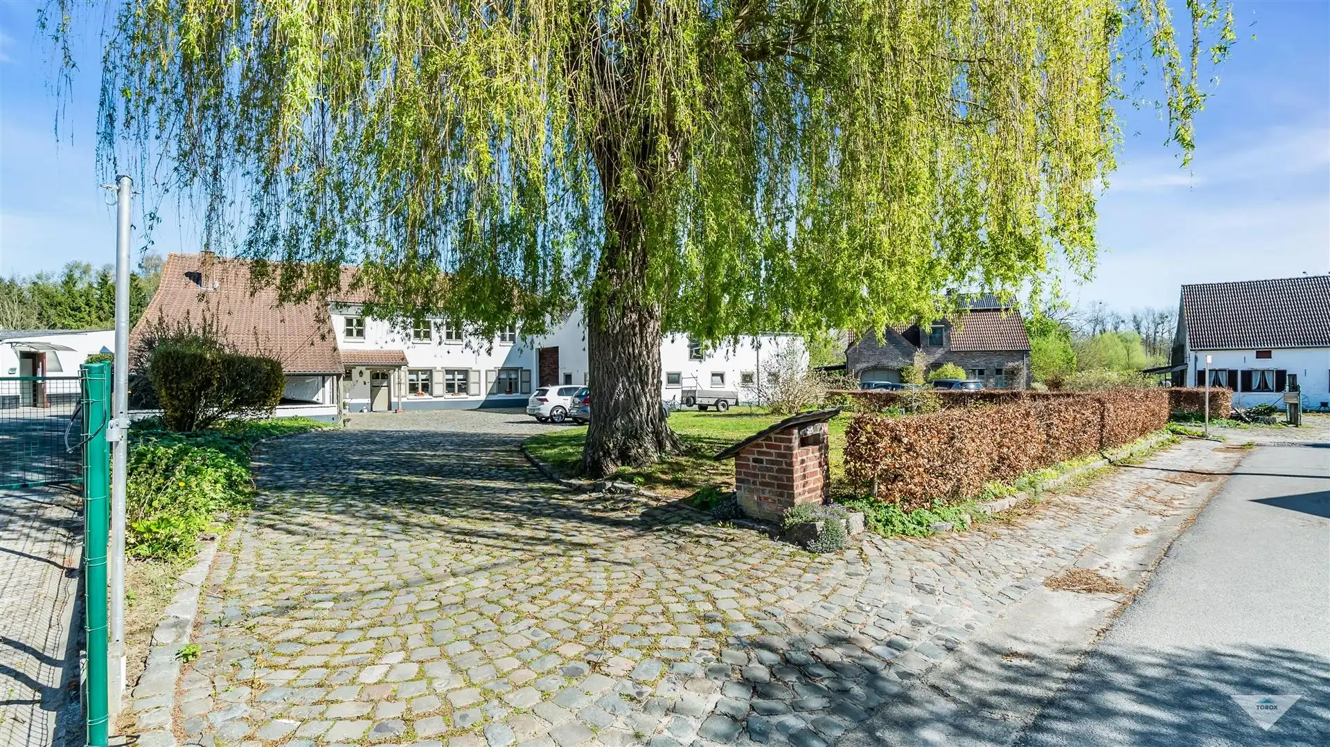 Charmante hoeve met enorm potentieel in Bierbeek foto 2