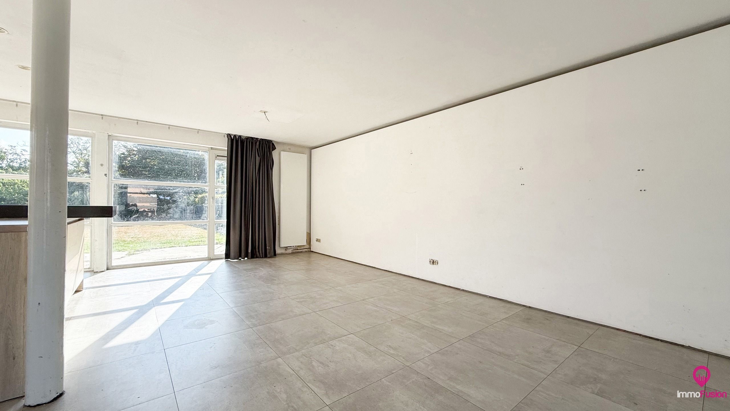 Te renoveren woning met grote tuin in doodlopende straat! foto 10