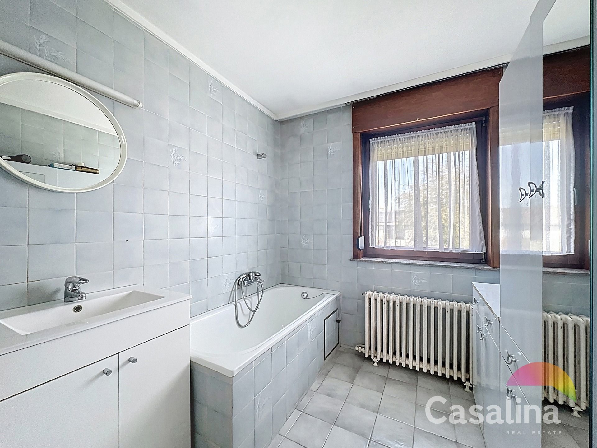 Te renoveren woning met tuin foto 12