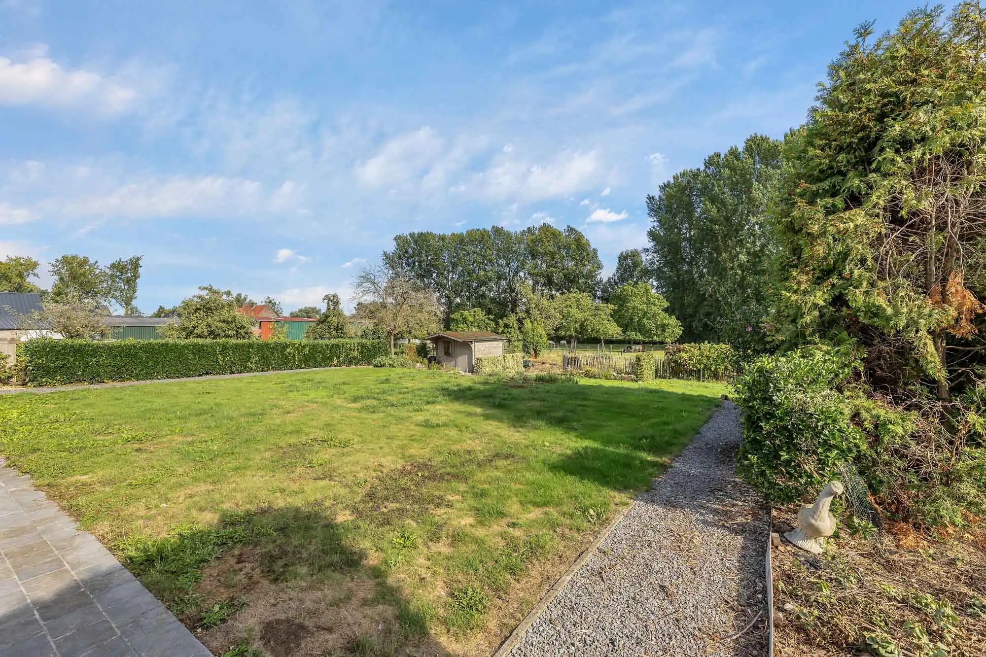 Goed onderhouden villa op groot perceel met 4 slaapkamers foto 20