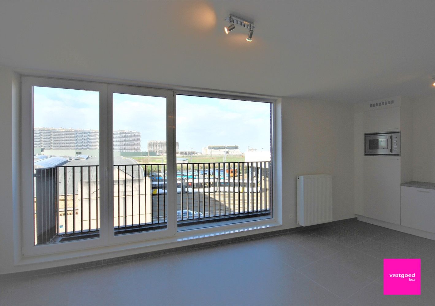 Appartement met 2 slaapkamers en terras, centrum Oostende foto 2