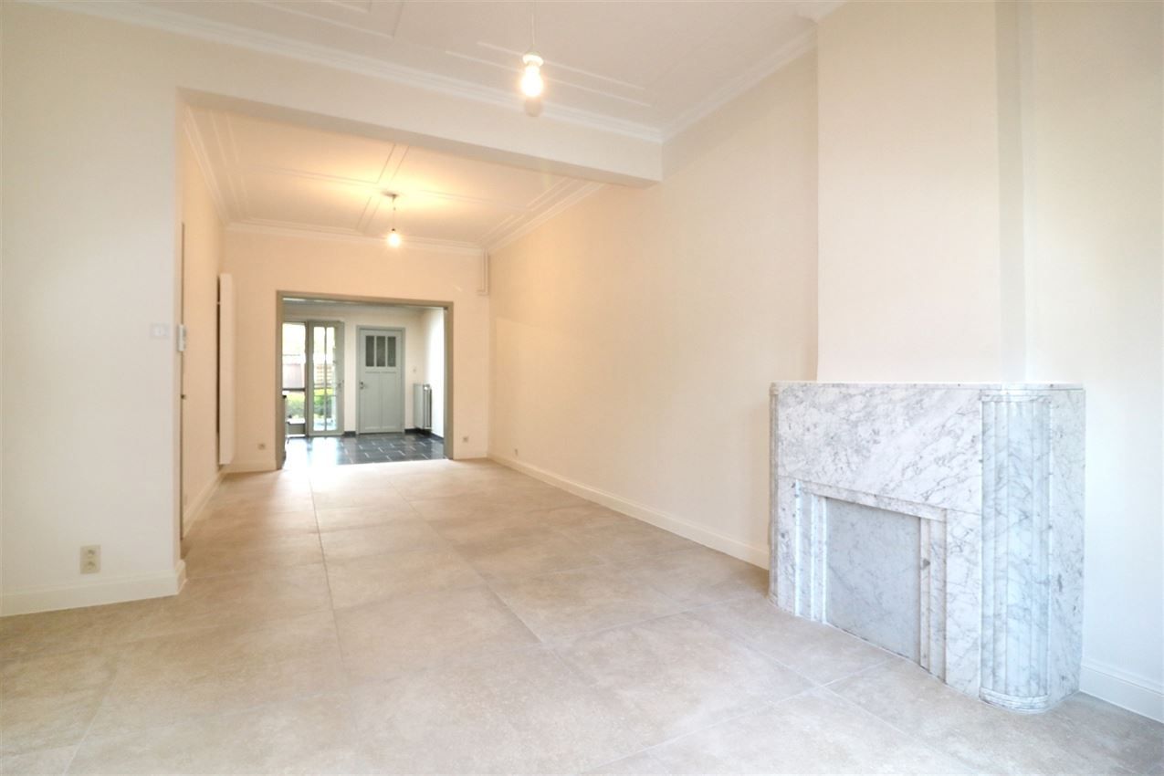 Charmevolle, vernieuwde woning met 3 slps en stadstuin foto 5