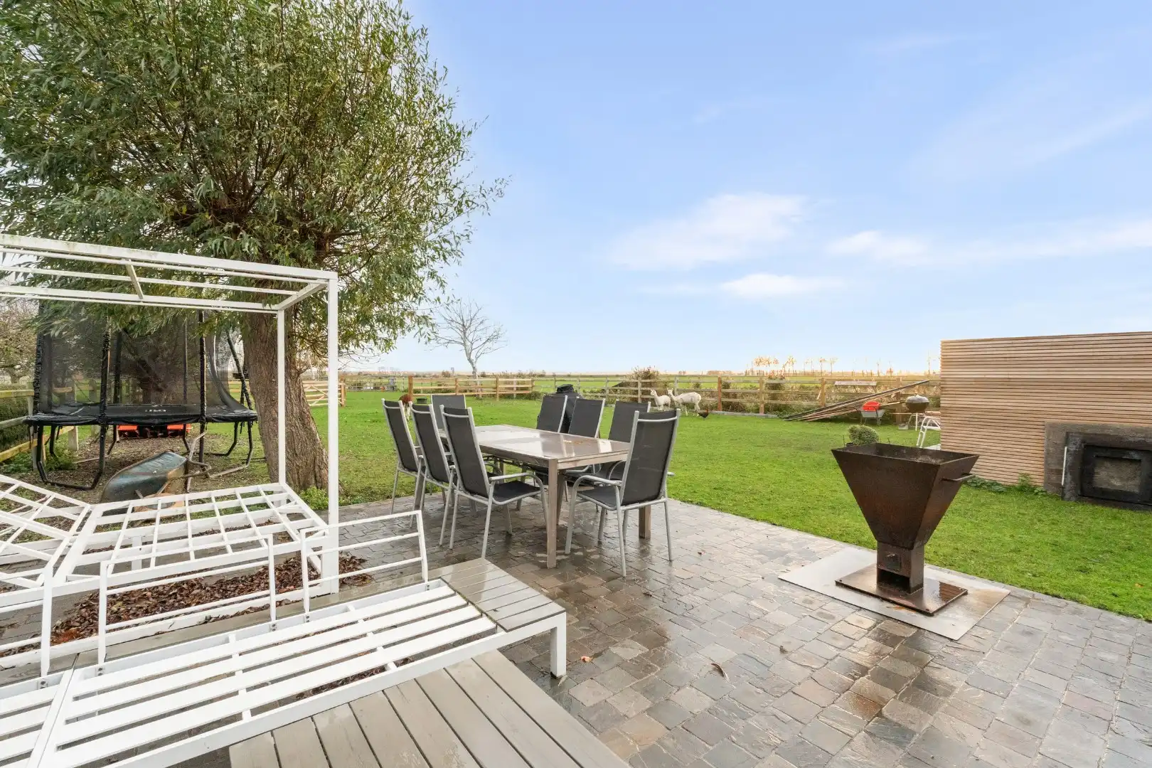 Uiterst charmante halfopen bebouwing met weidse zichten op een perceel van 2012m²  foto 30