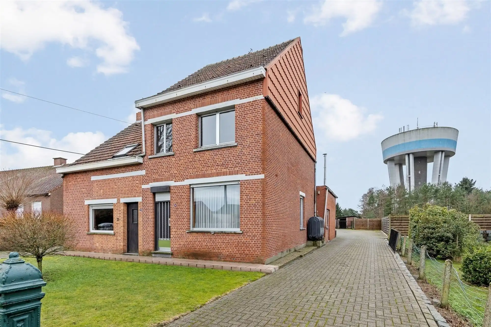 OPBRENGSTEIGENDOM MET 2 WONINGEN foto 33