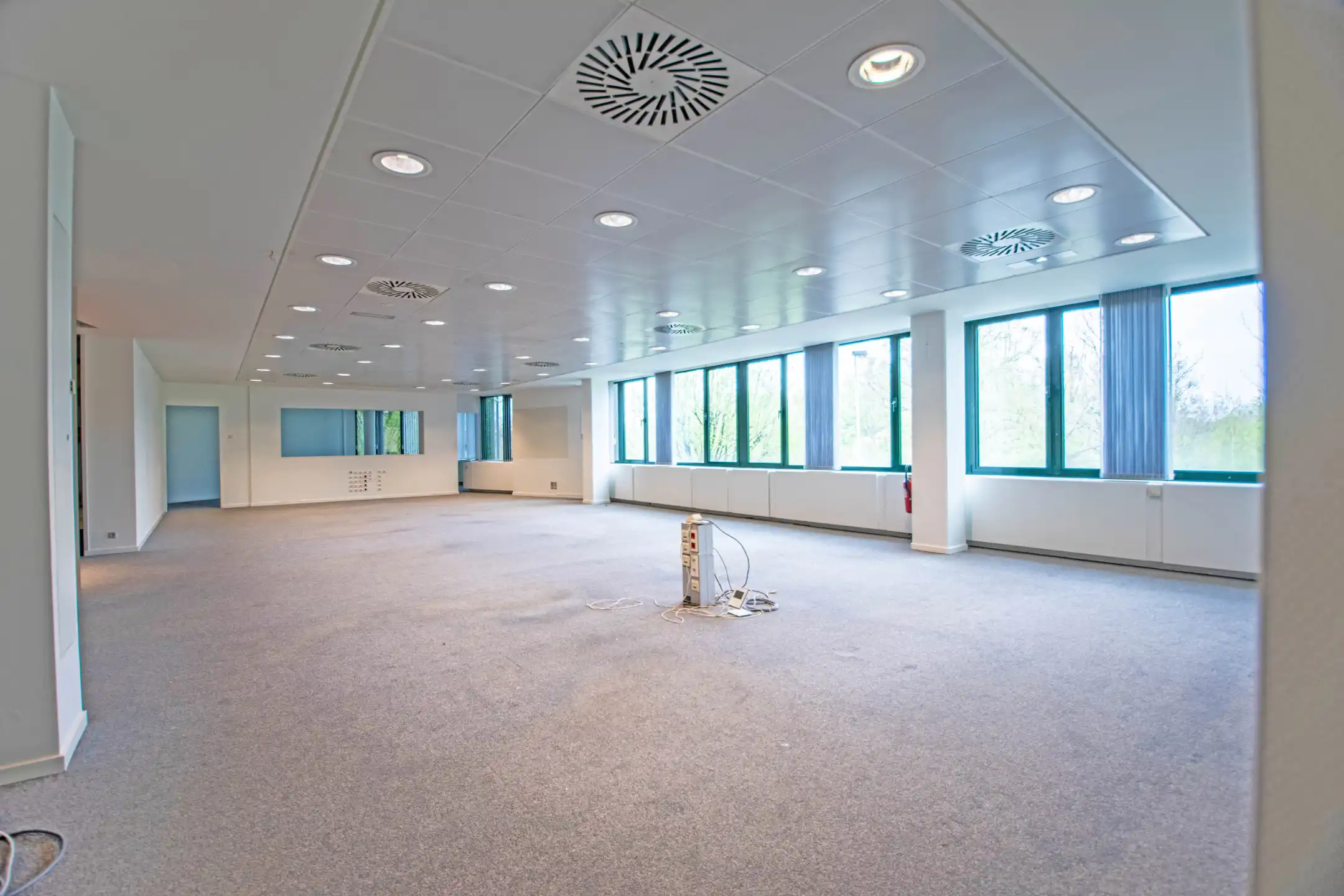 Instapklare kantoorruimte met een hoogwaardige afwerking foto 2