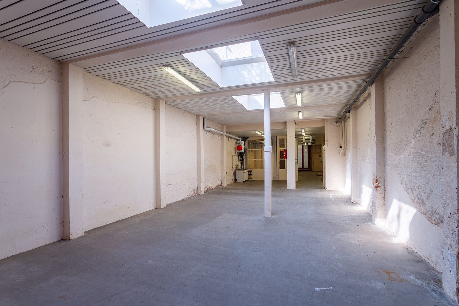 Statig gebouw met mogelijkheden foto 9