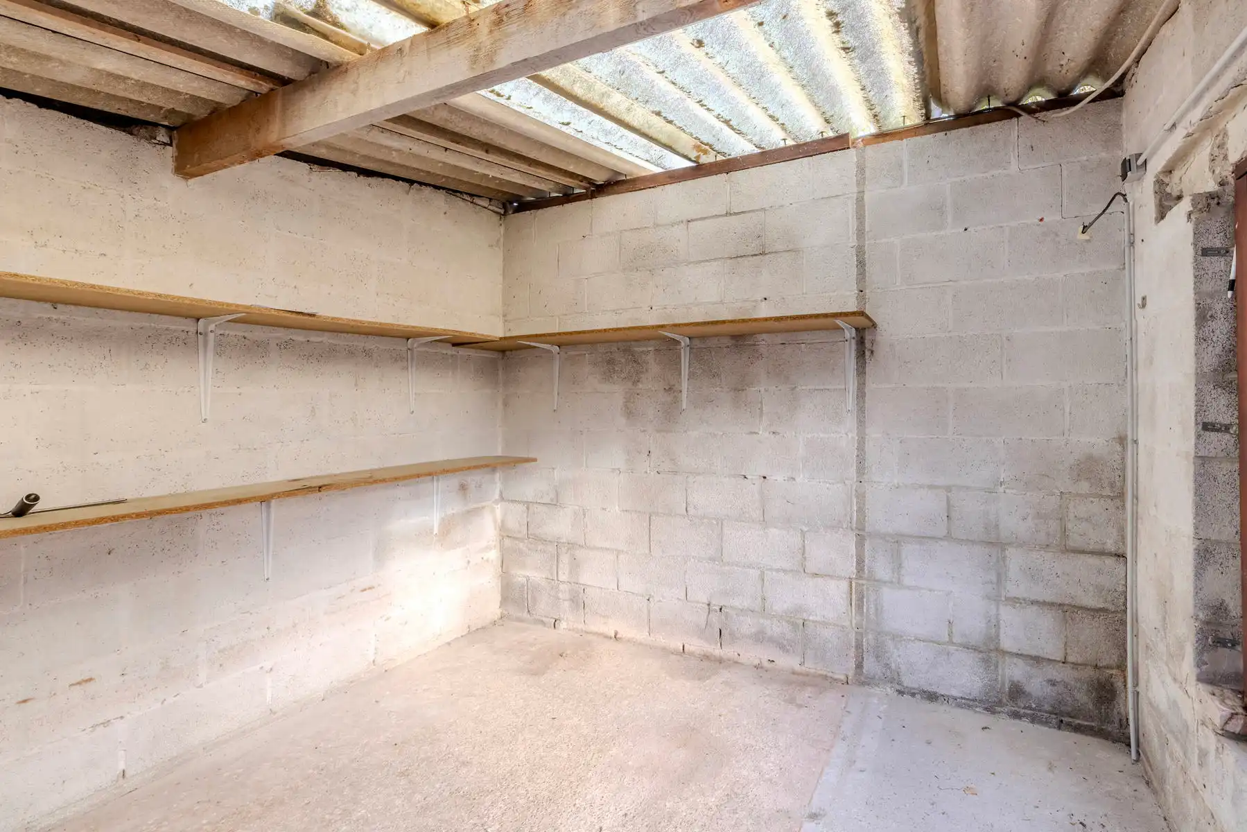 Open bebouwing met 3slpk, tuin en garage foto 23