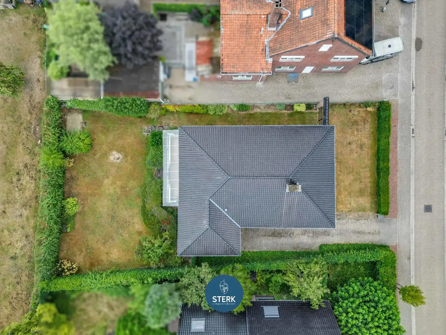 GELIJKVLOERSE WONING MET VEEL POTENTIEEL OP EEN RUSTIGE LOCATIE TE REKEM !  foto 25