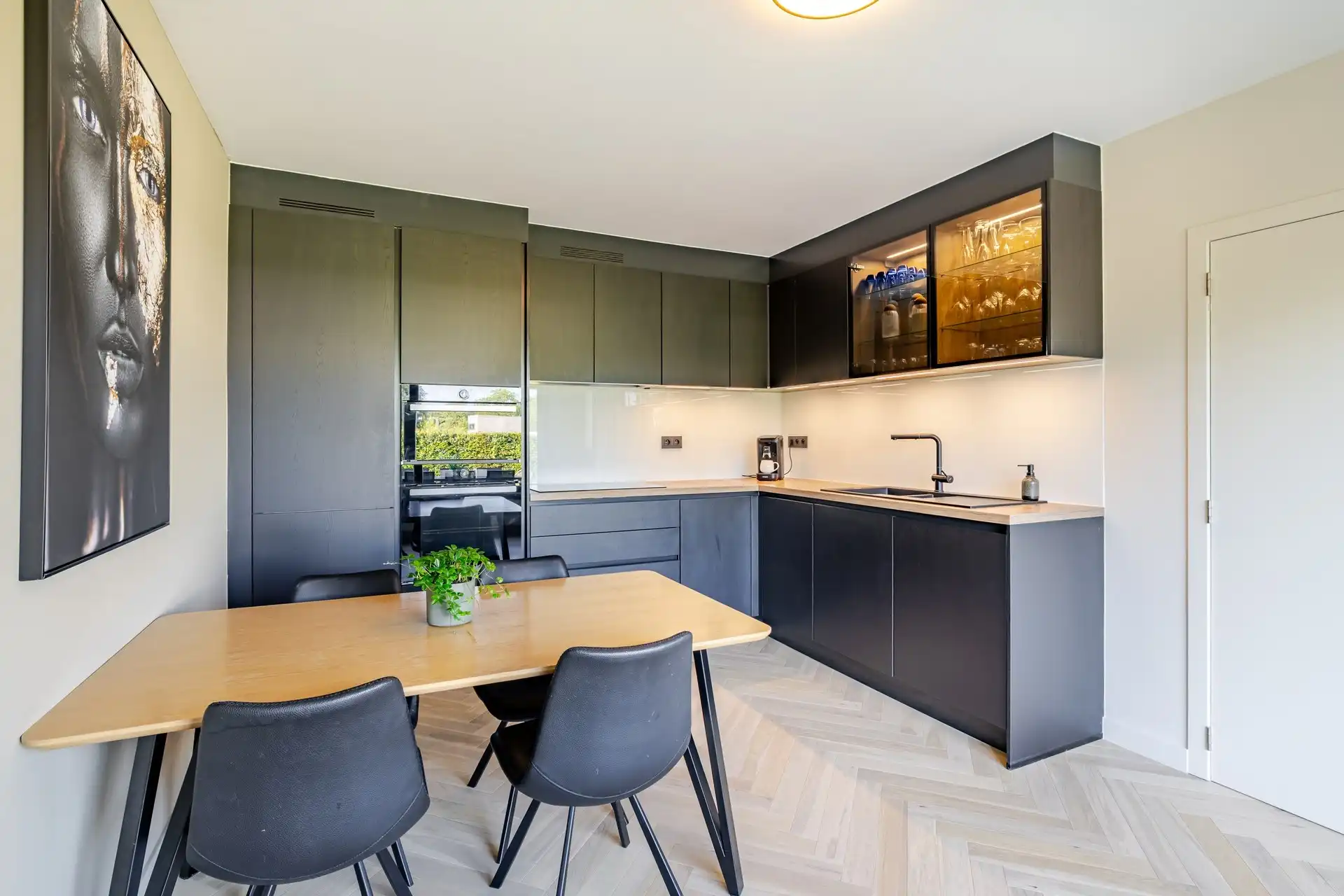 Gerenoveerde vrijstaande woning in rustige straat te Erpe  foto 7