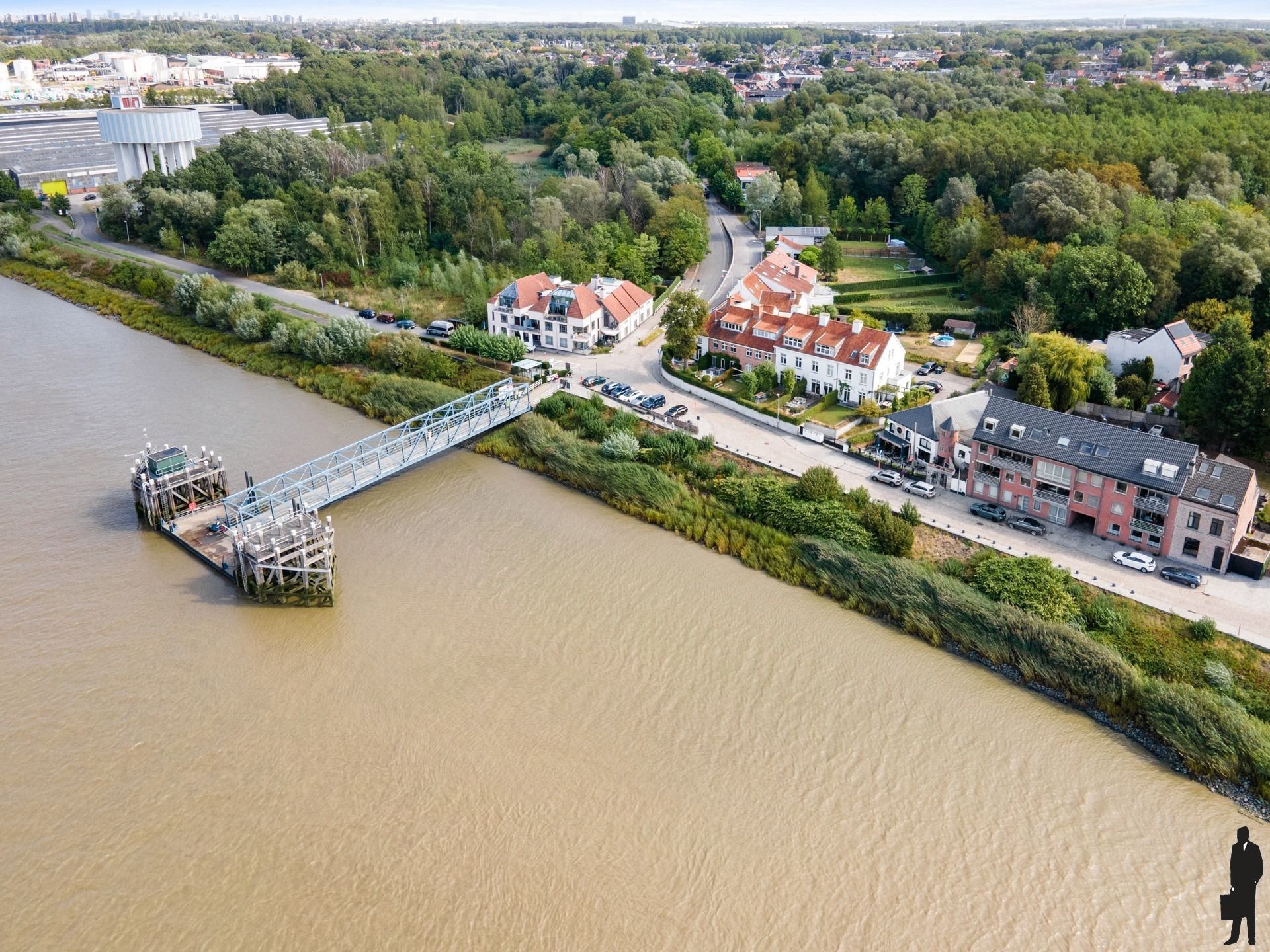 Charmante en unieke woning met Scheldezicht te Hemiksem foto 18
