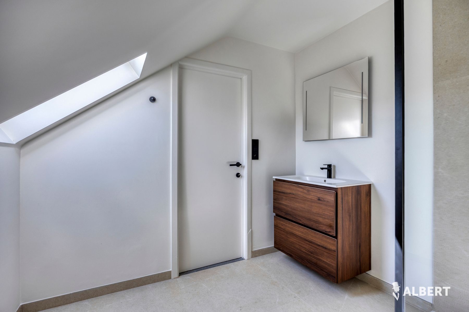 Gerenoveerde studio in dorpskern van Denderwindeke foto 6