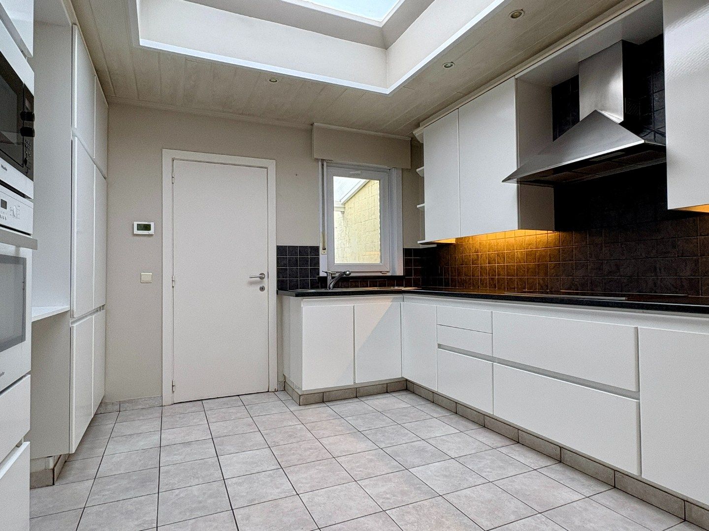 Instapklare woning nabij centrum Kortrijk foto 4