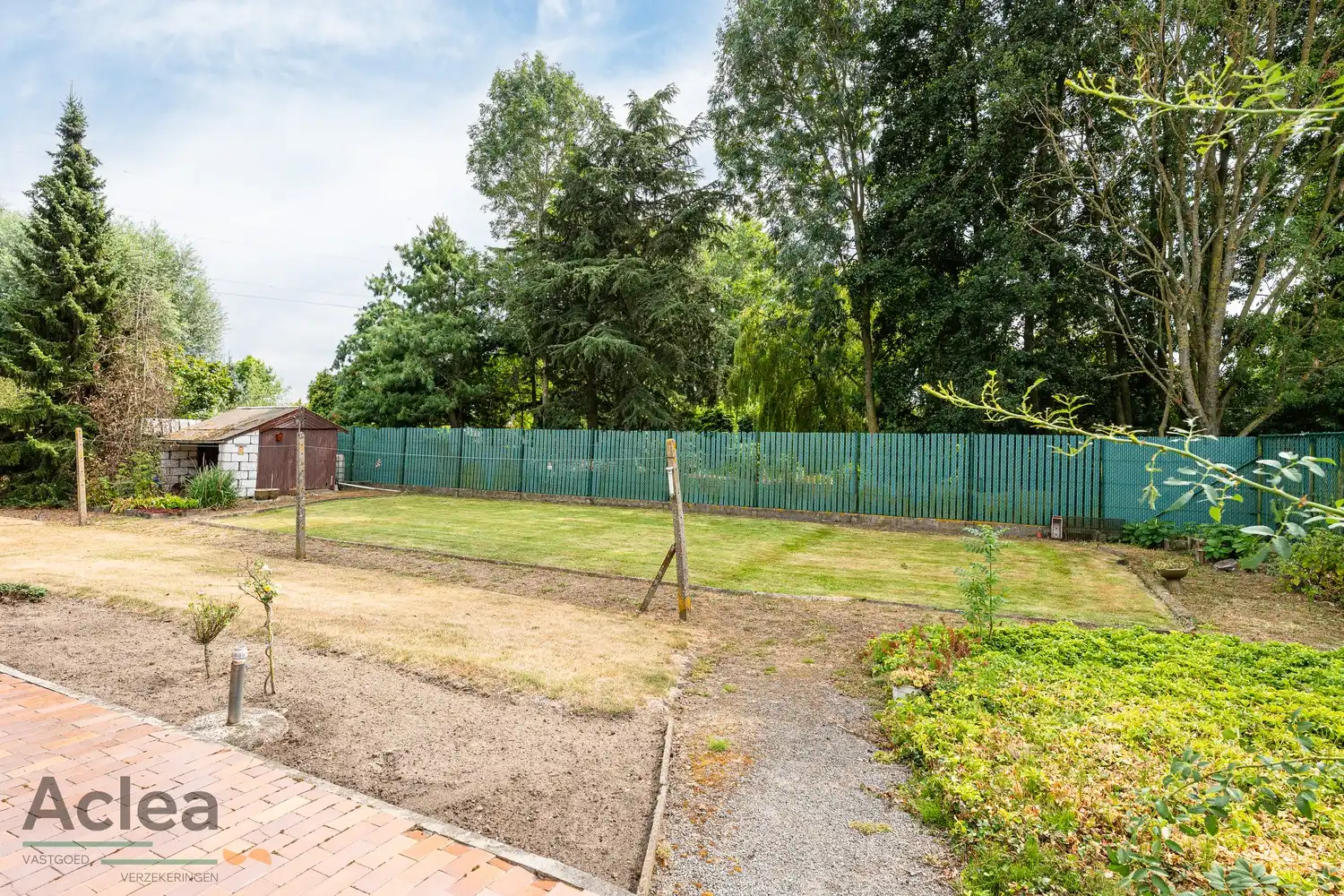 Te renoveren open bebouwing met landelijke ligging foto 45