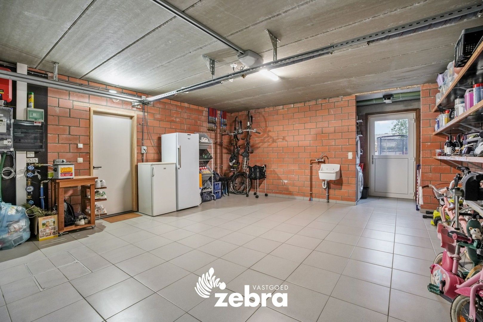 Ruime en recente woning met vier slaapkamers te Gijverinckhove! foto 22