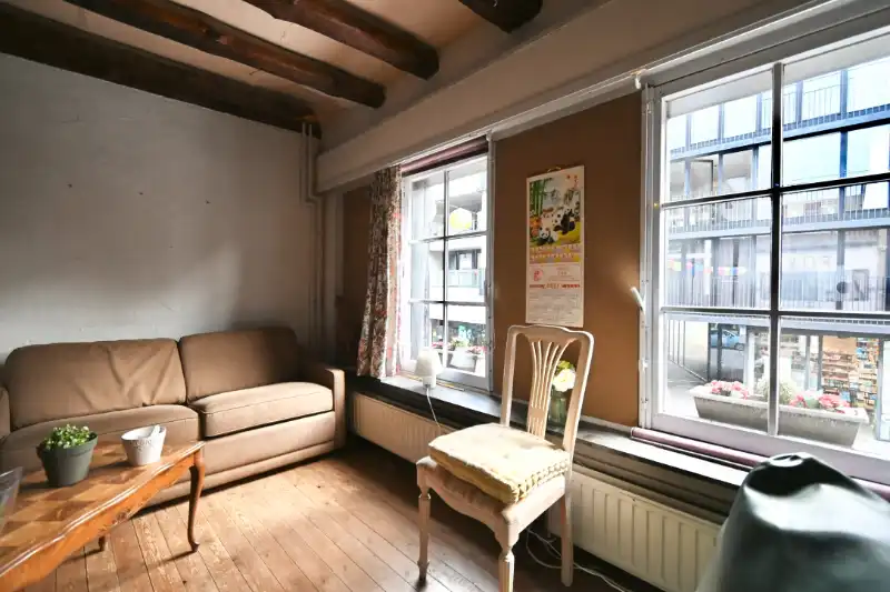 Karaktervolle handelswoning met woonst op toplocatie in het centrum van Deinze foto 11