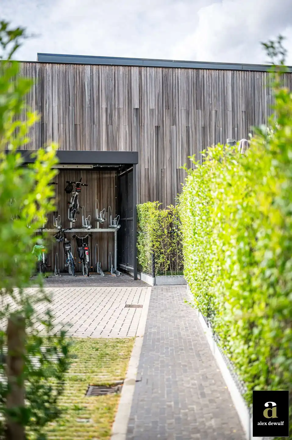 Recent appartement met groot terras, centrum Waregem [Stationsstraat]. foto 25