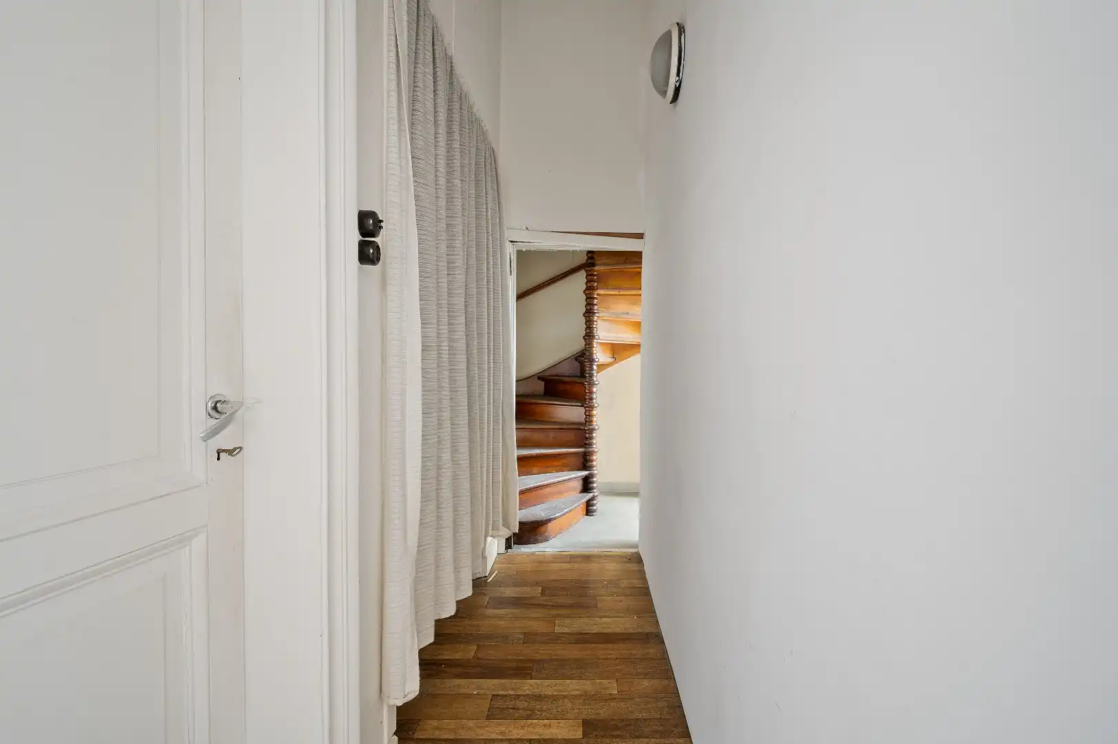 Historisch herenhuis/pastorie met uitzicht op de Grote Markt foto 15