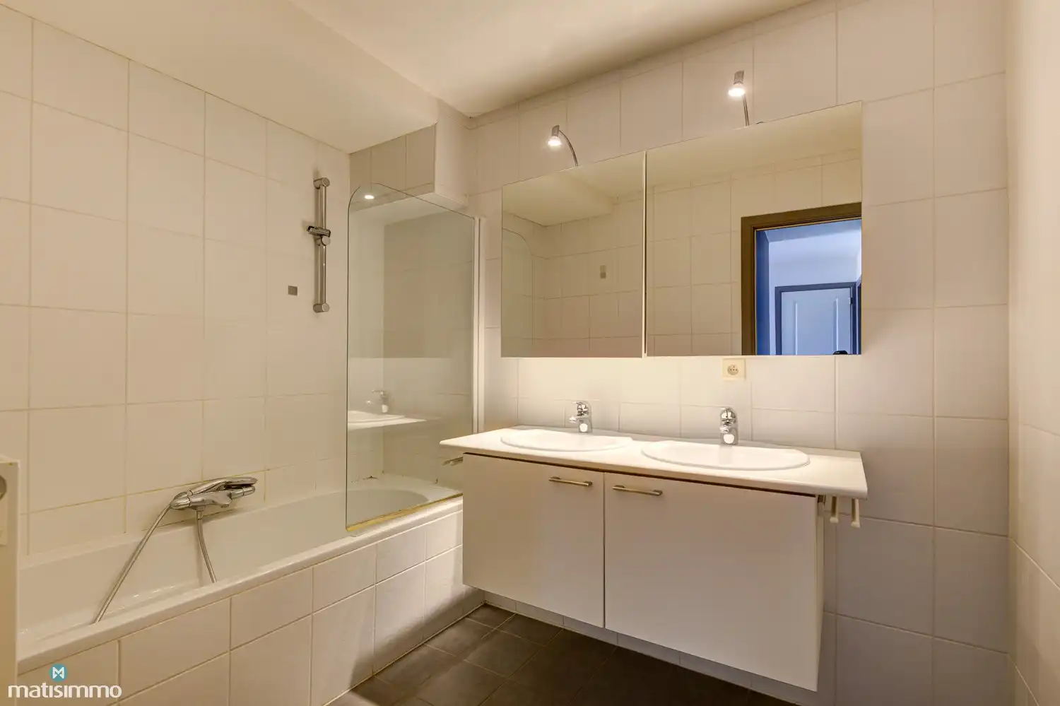 VERZORGD INSTAPKLAAR APPARTEMENT MET 2 SLAAPKAMERS EN RUIM TERRAS TE MUNSTERBILZEN foto 17