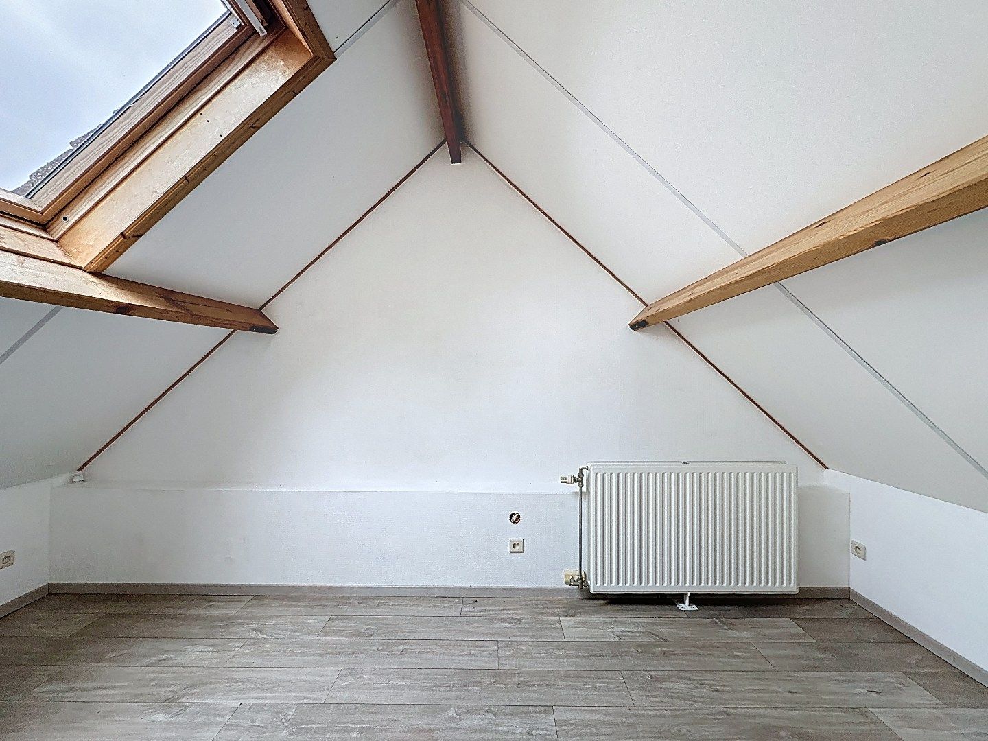 Vrijstaande woning met authentieke charme nabij centrum Testelt. foto 15