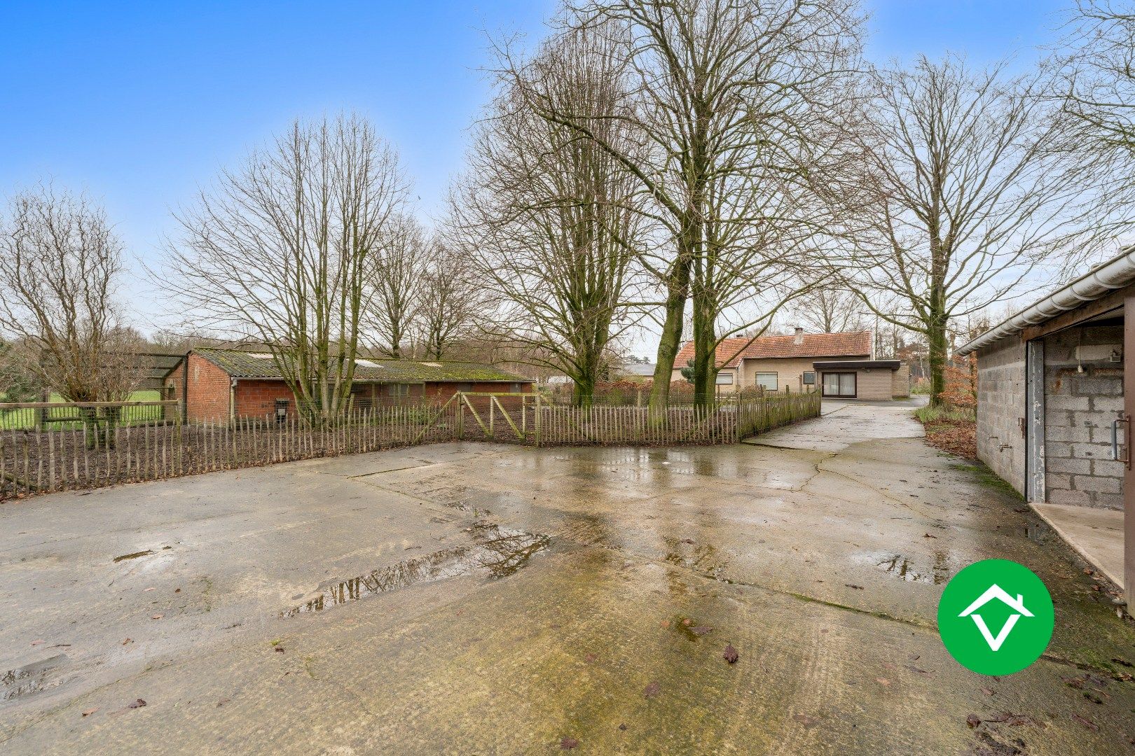 Rustig gelegen alleenstaande woning met bijgebouwen te Koekelare foto 24