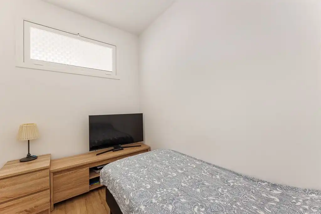 Gerenoveerd appartement met 2 terrassen foto 11