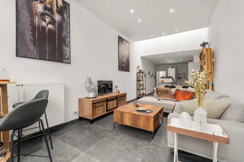 Instapklare rijwoning nabij centrum foto 7