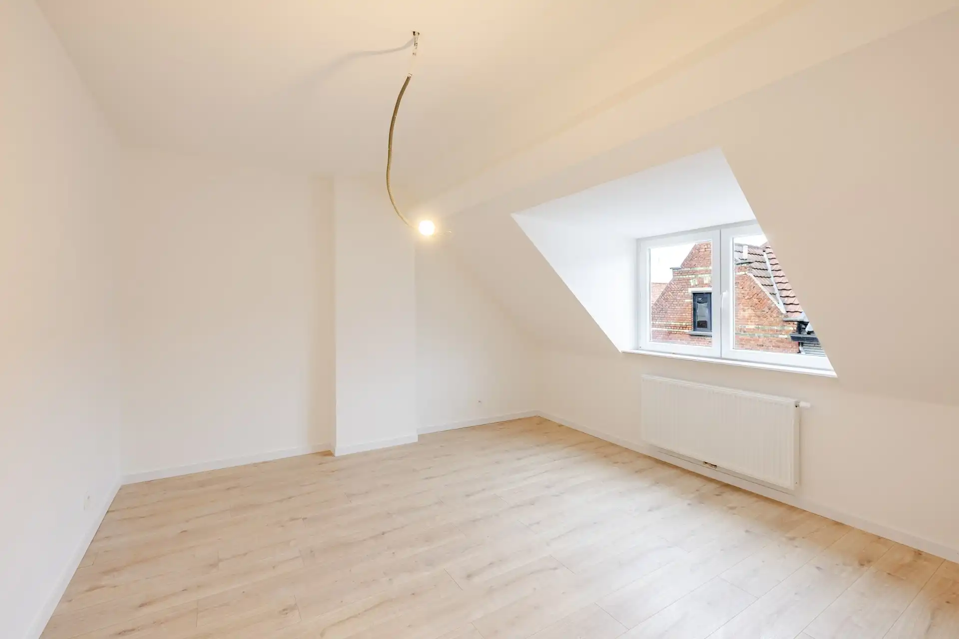 Lichtrijke, instapklare woning met tuin op wandelafstand van centrum foto 17