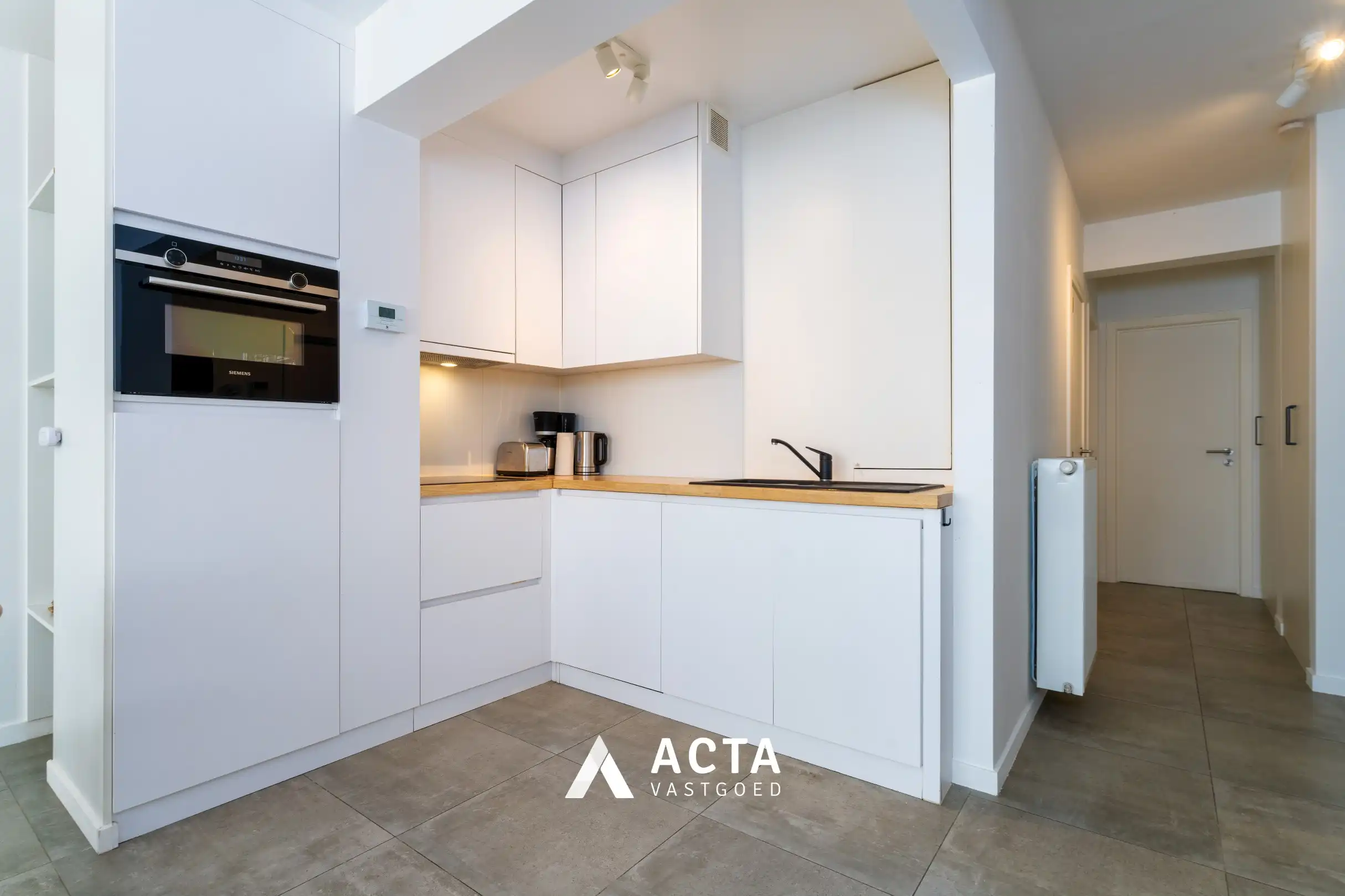 Gerenoveerd appartement met 2 slaapkamers en terras in het centrum van Oostende foto 5