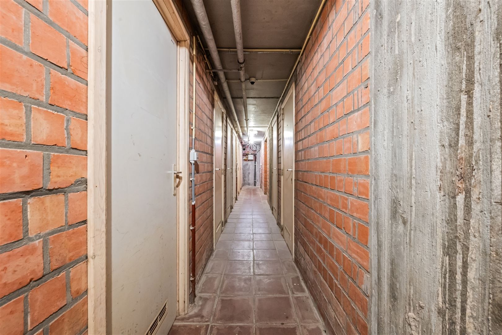 Uniek tweekamerappartement op toplocatie aan de Zeedijk! foto 16