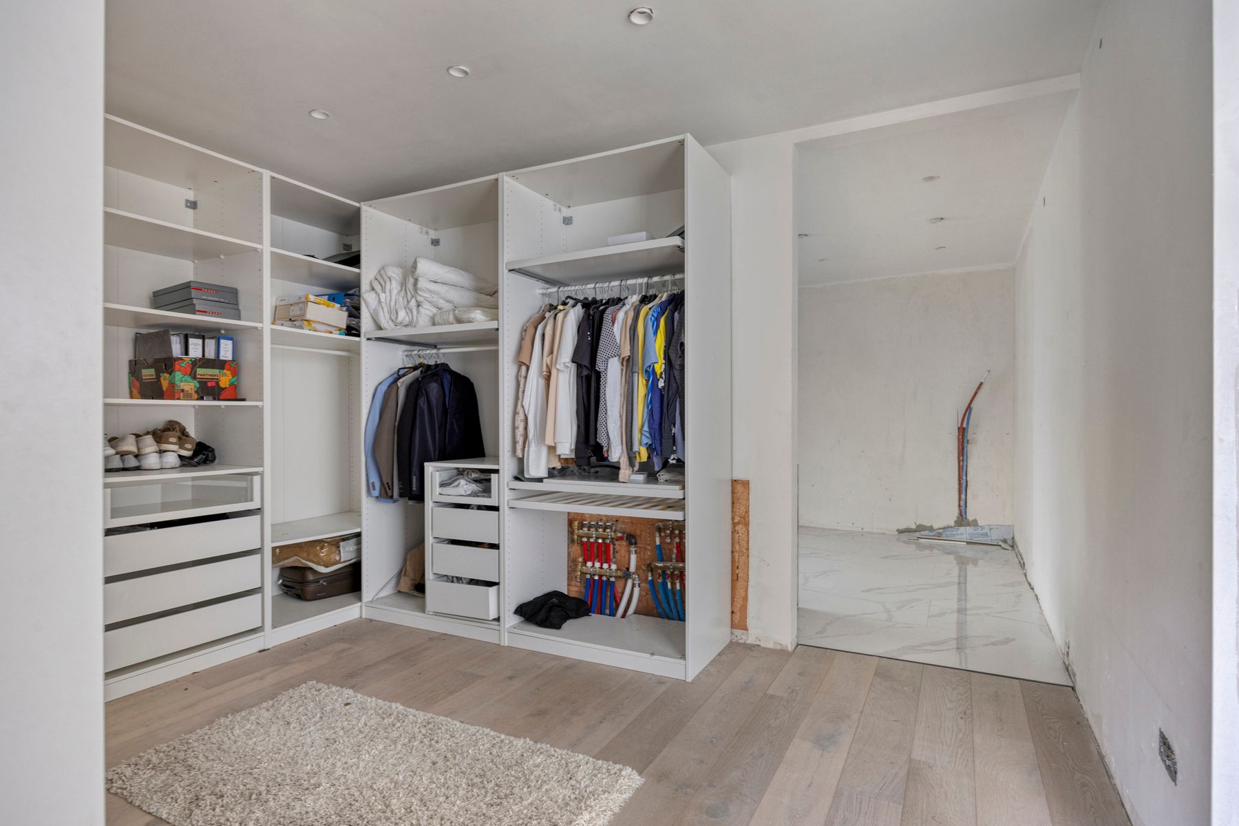 Moderne nieuwbouw villa met strak design – nog verder af te werken naar eigen smaak! foto 24