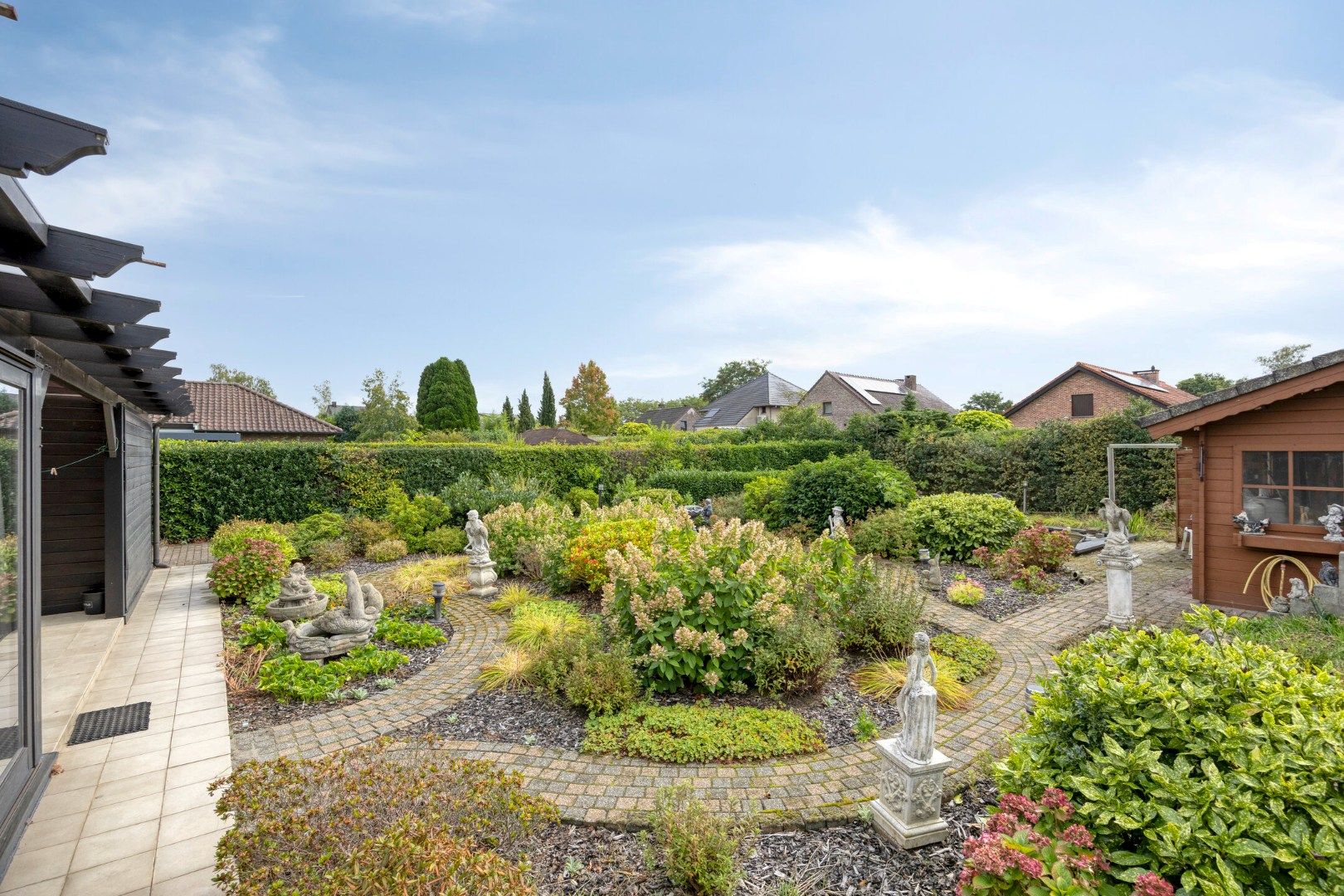 Gelijkvloerse woning met 2 slaapkamers op een mooi Z gericht perceel van 819 m² ! foto 29